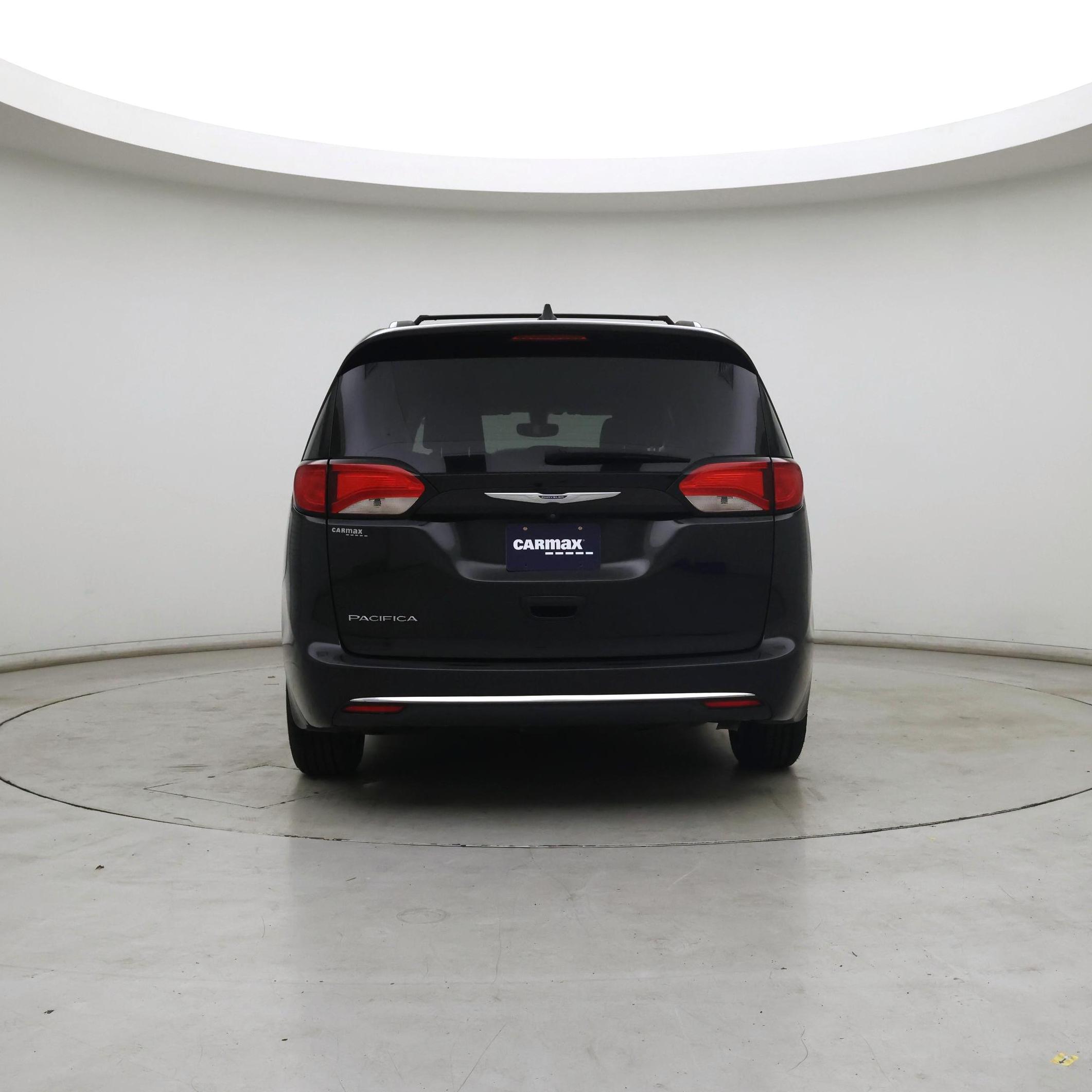 Thumbnail: 2020 Chrysler Pacifica - 6