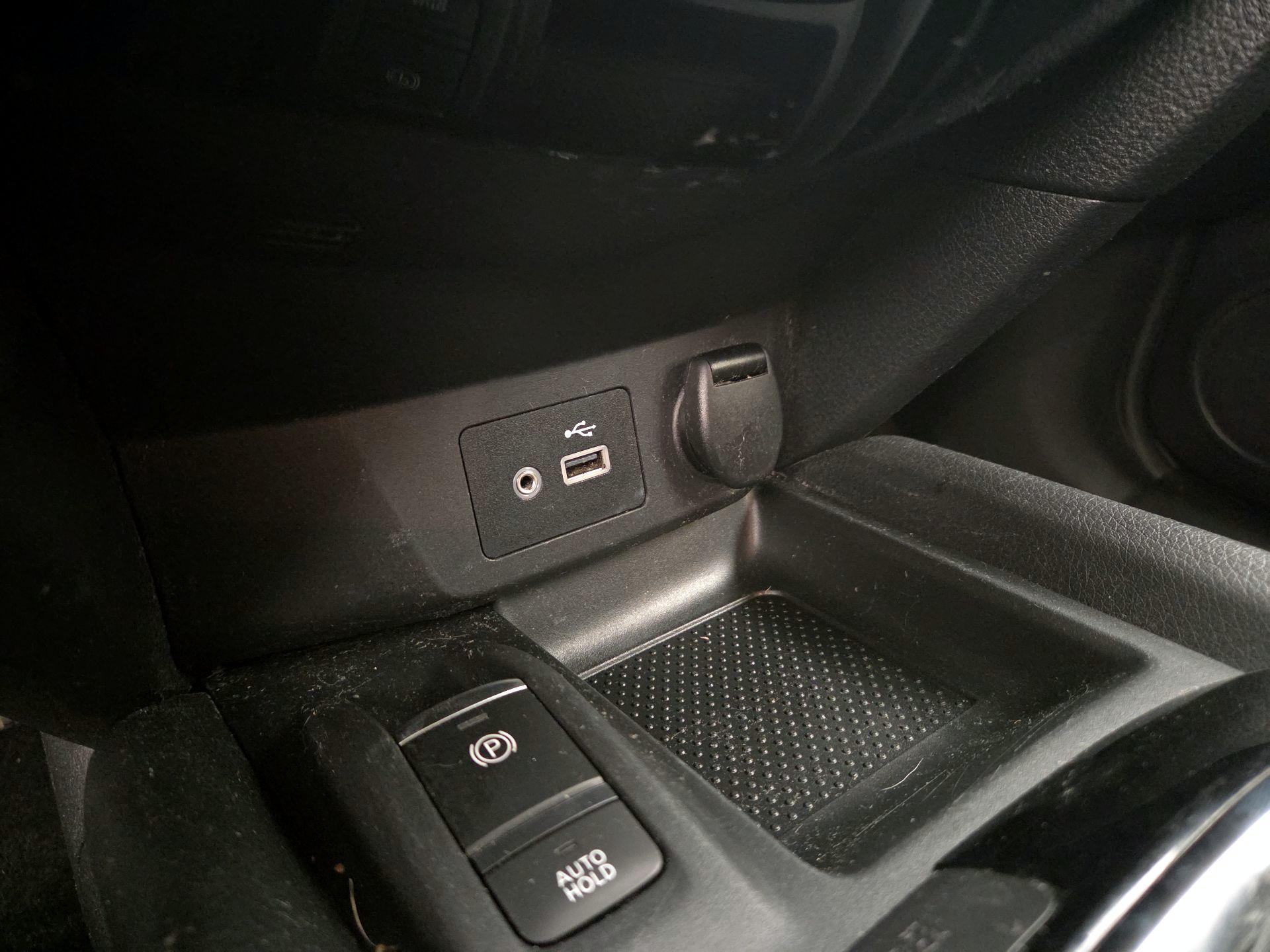 Thumbnail: 2019 Nissan Rogue - 18