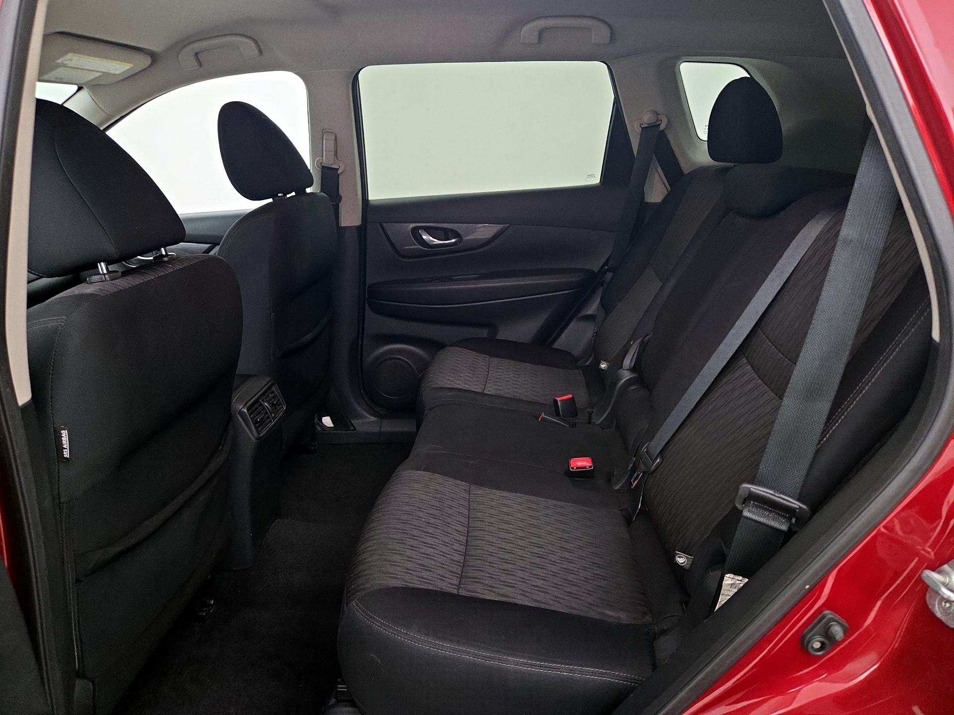 Thumbnail: 2019 Nissan Rogue - 19