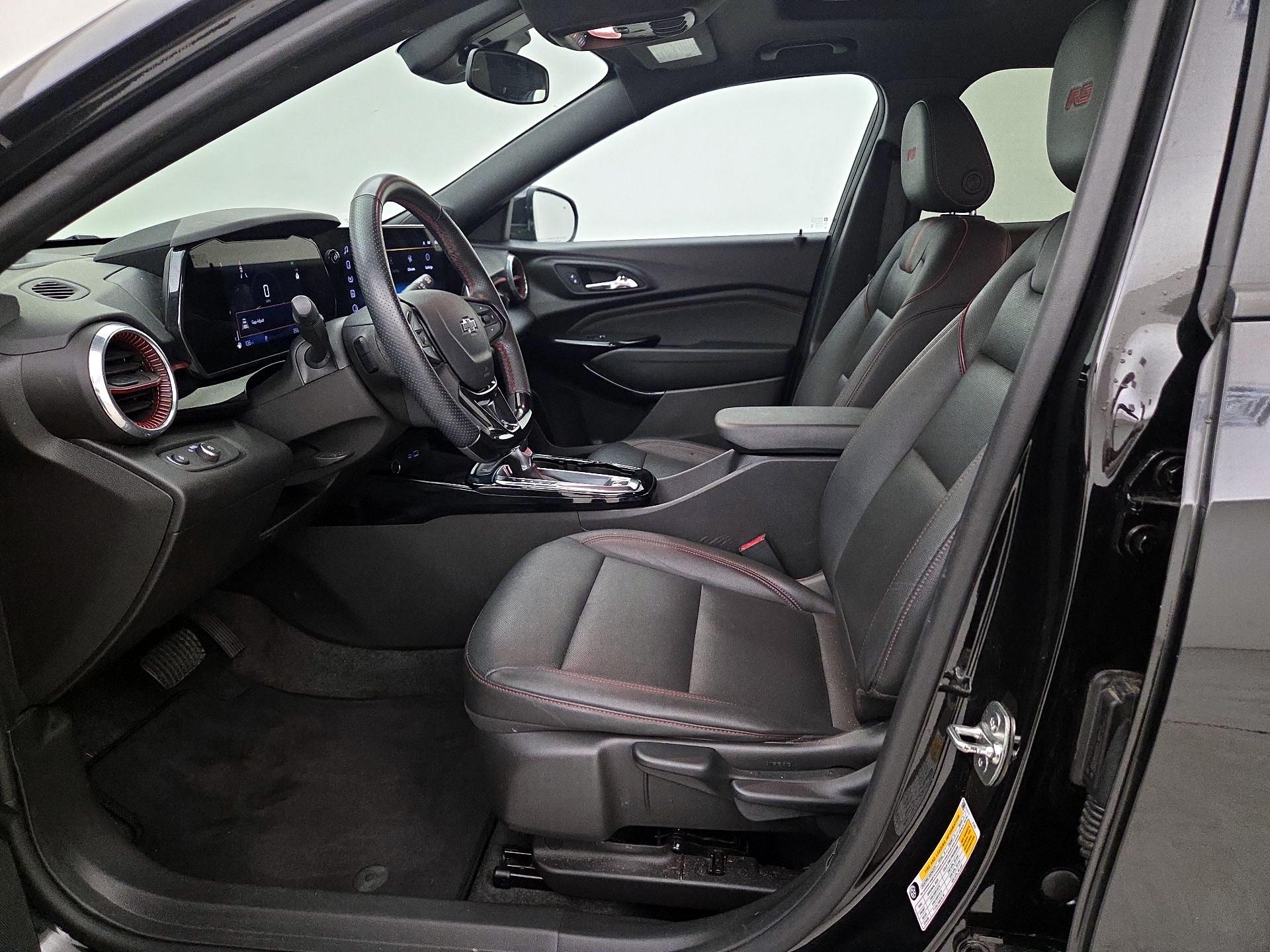 Thumbnail: 2025 Chevrolet Trax - 11