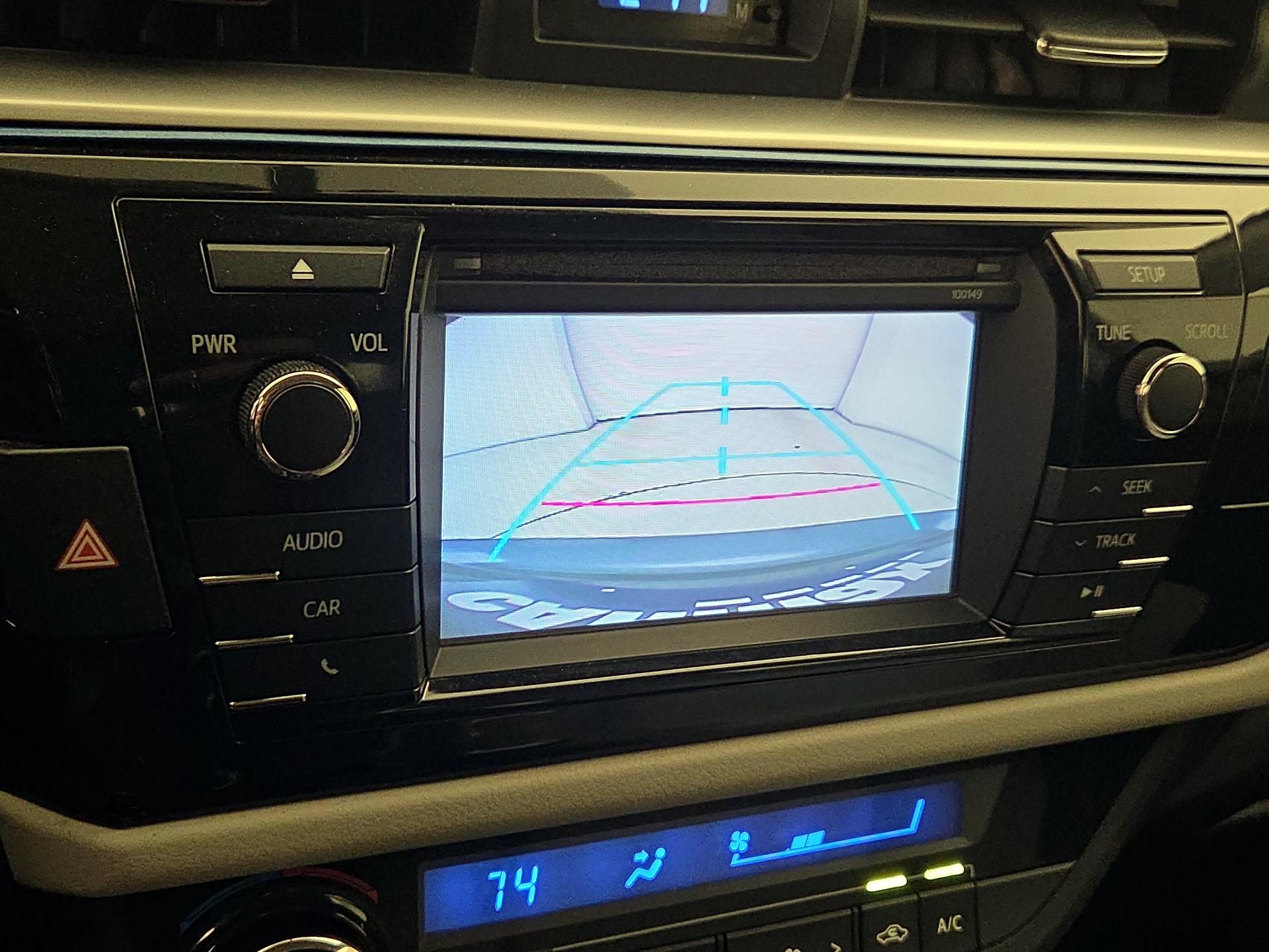 Thumbnail: 2015 Toyota Corolla - 14