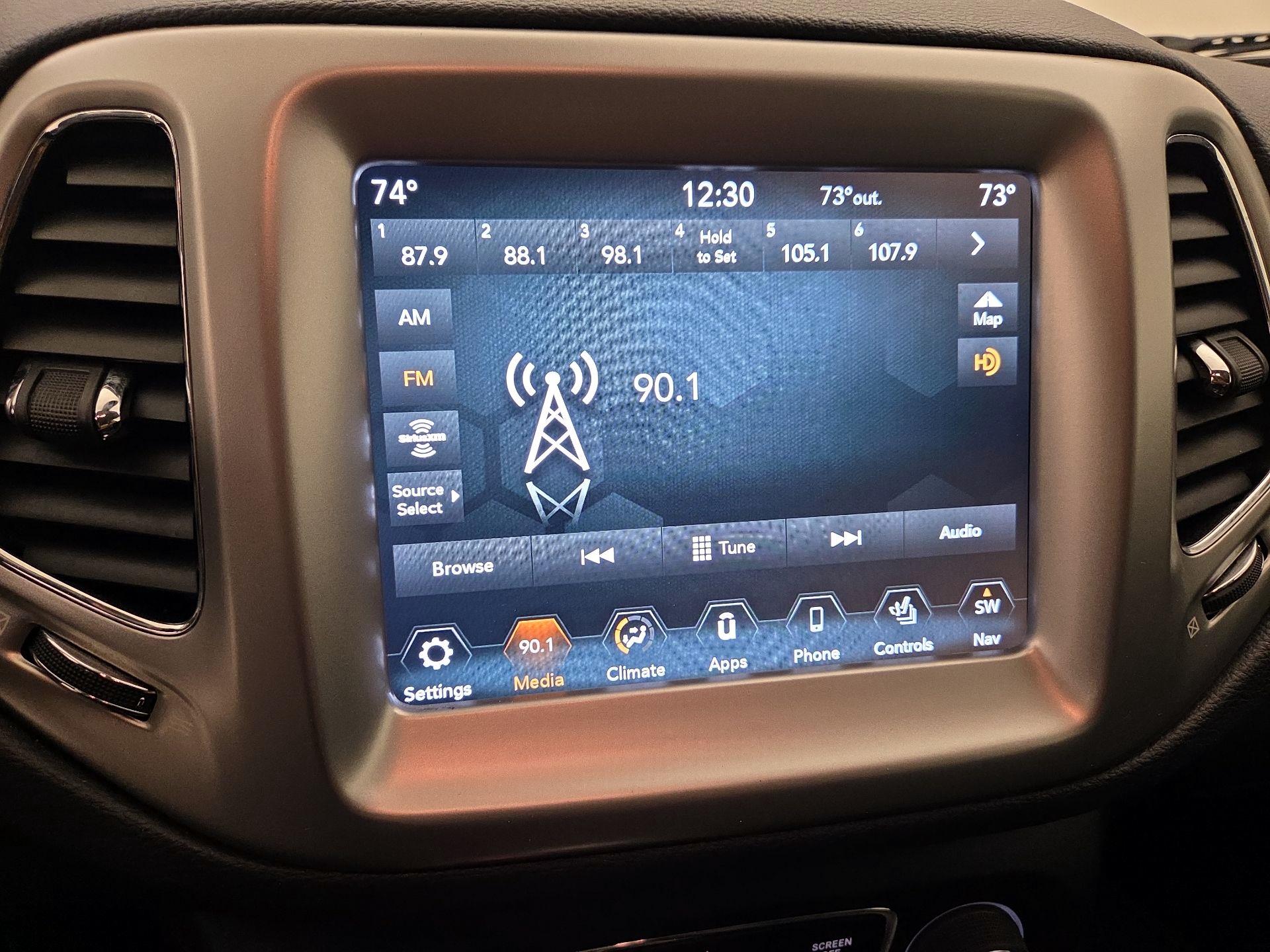 Thumbnail: 2018 Jeep Compass - 15