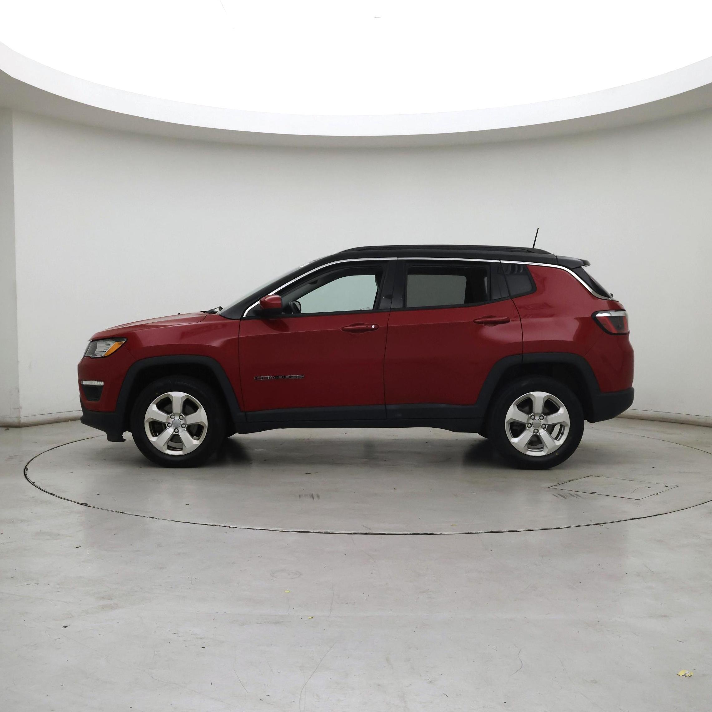 Thumbnail: 2018 Jeep Compass - 3