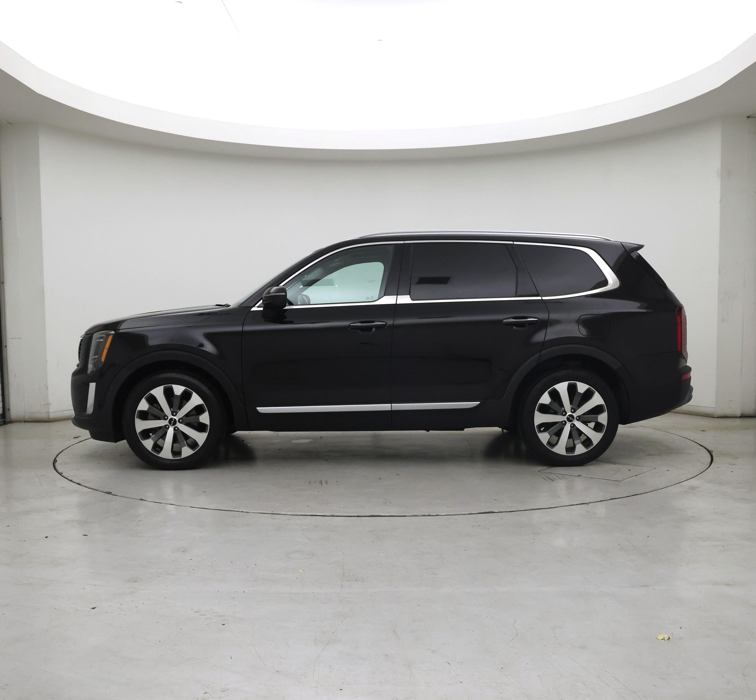 Thumbnail: 2022 Kia Telluride - 3