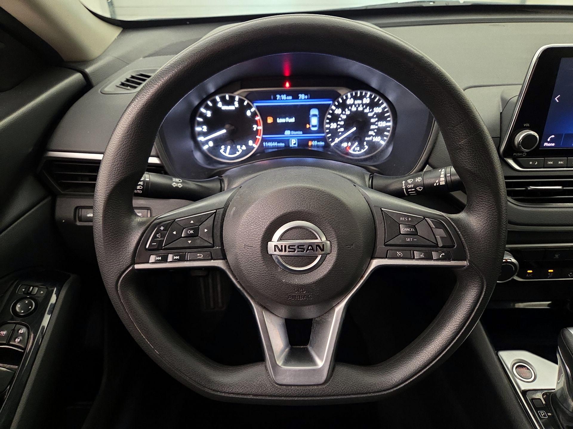 Thumbnail: 2021 Nissan Altima - 10