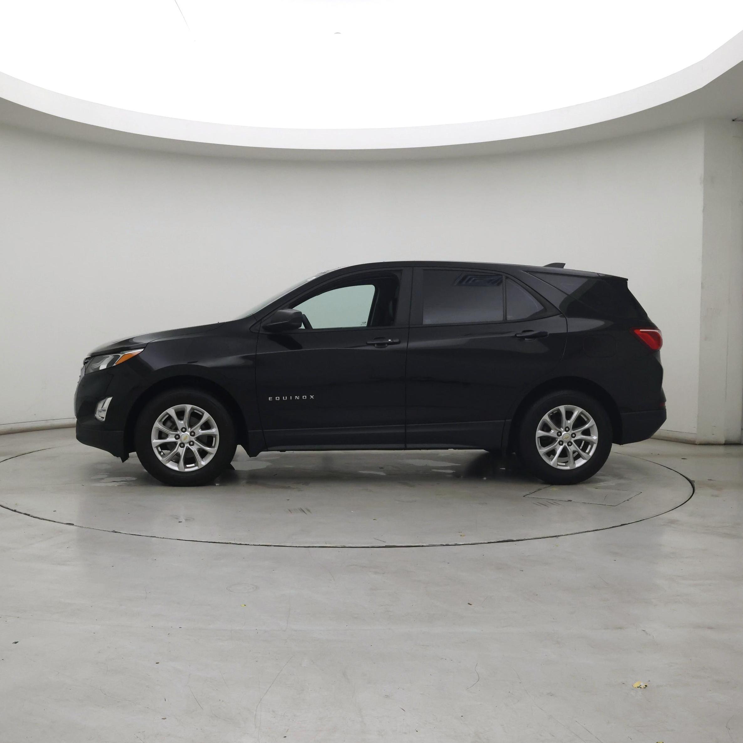 Thumbnail: 2020 Chevrolet Equinox - 3