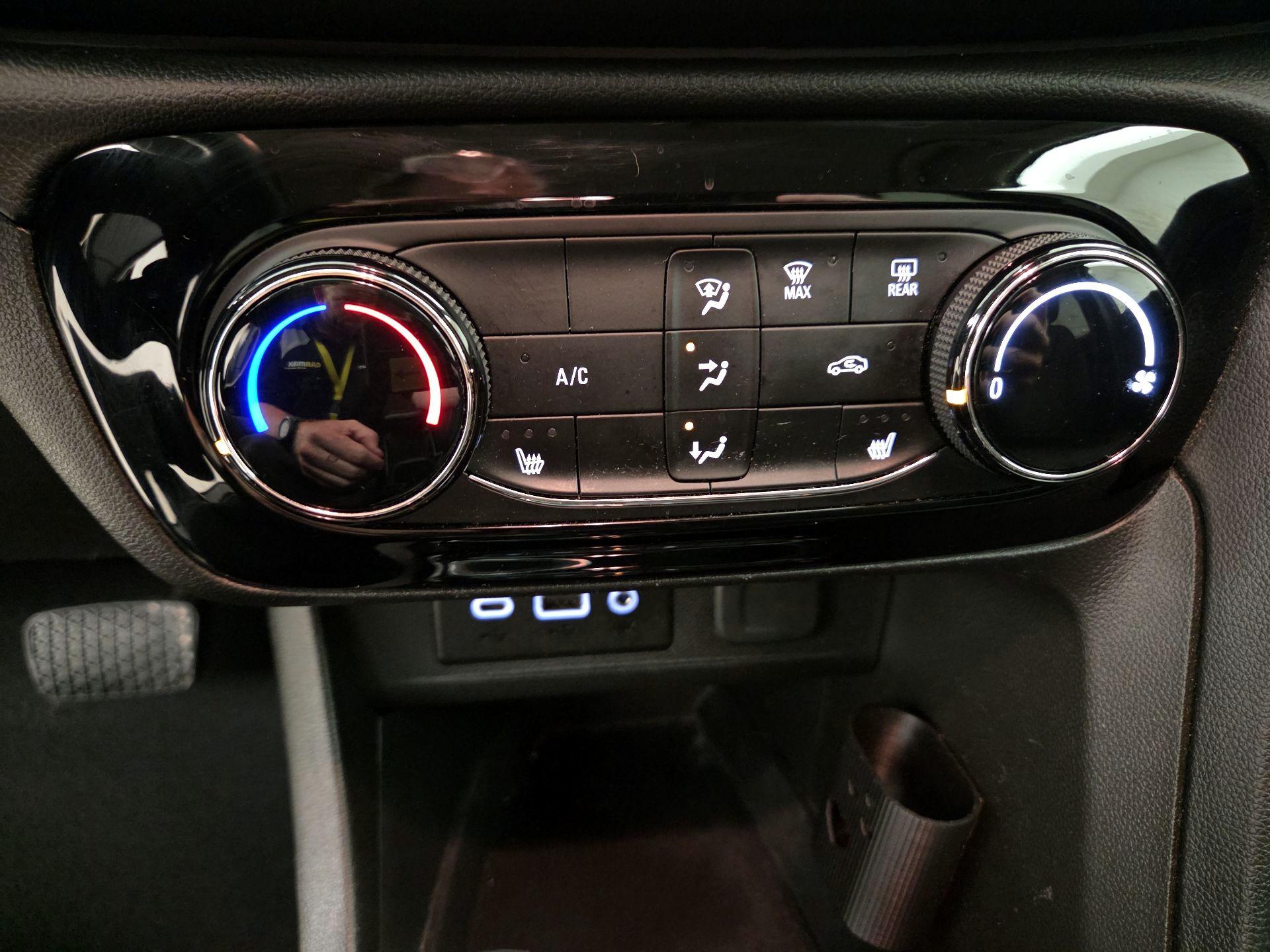 Thumbnail: 2023 Buick Encore GX - 15