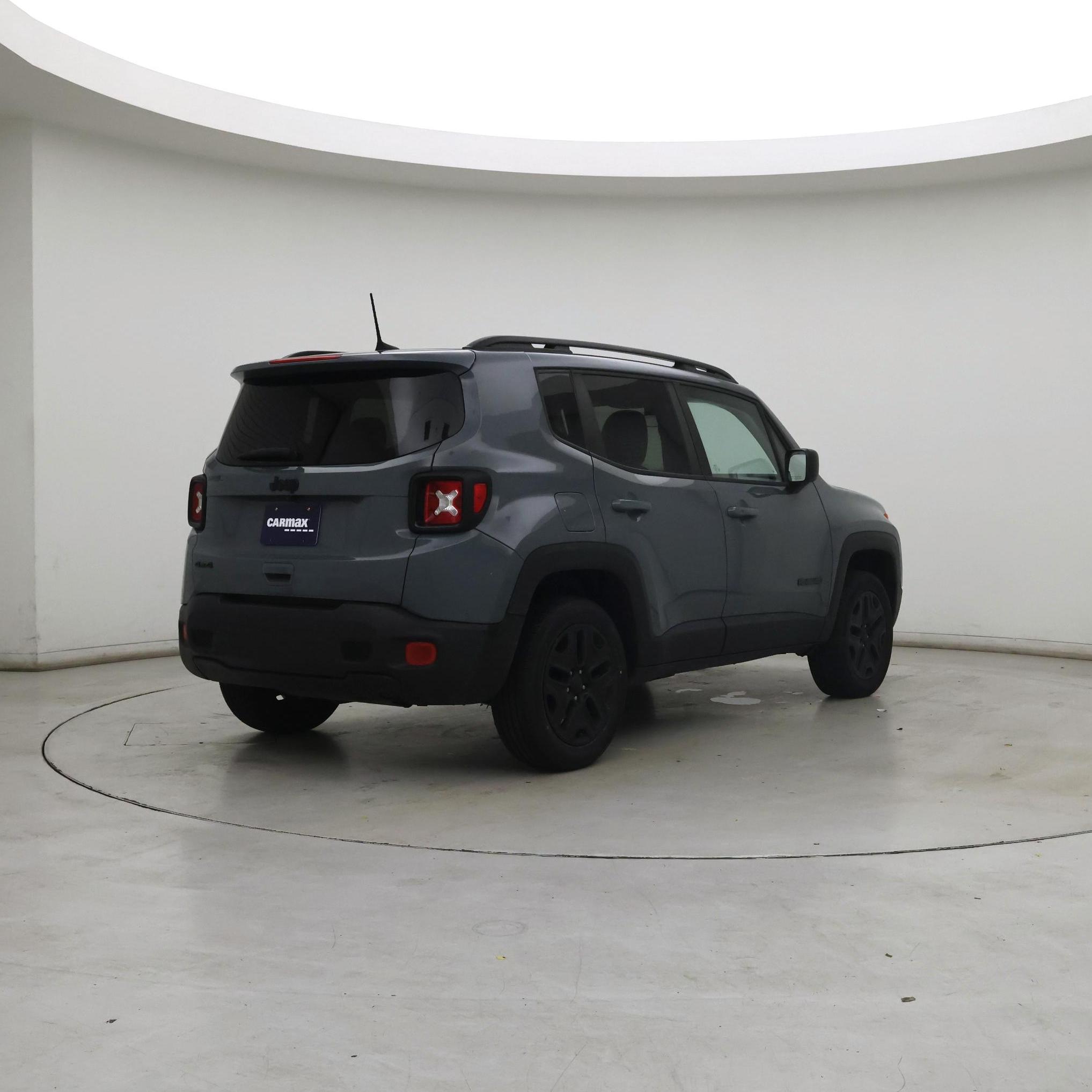 Thumbnail: 2018 Jeep Renegade - 8