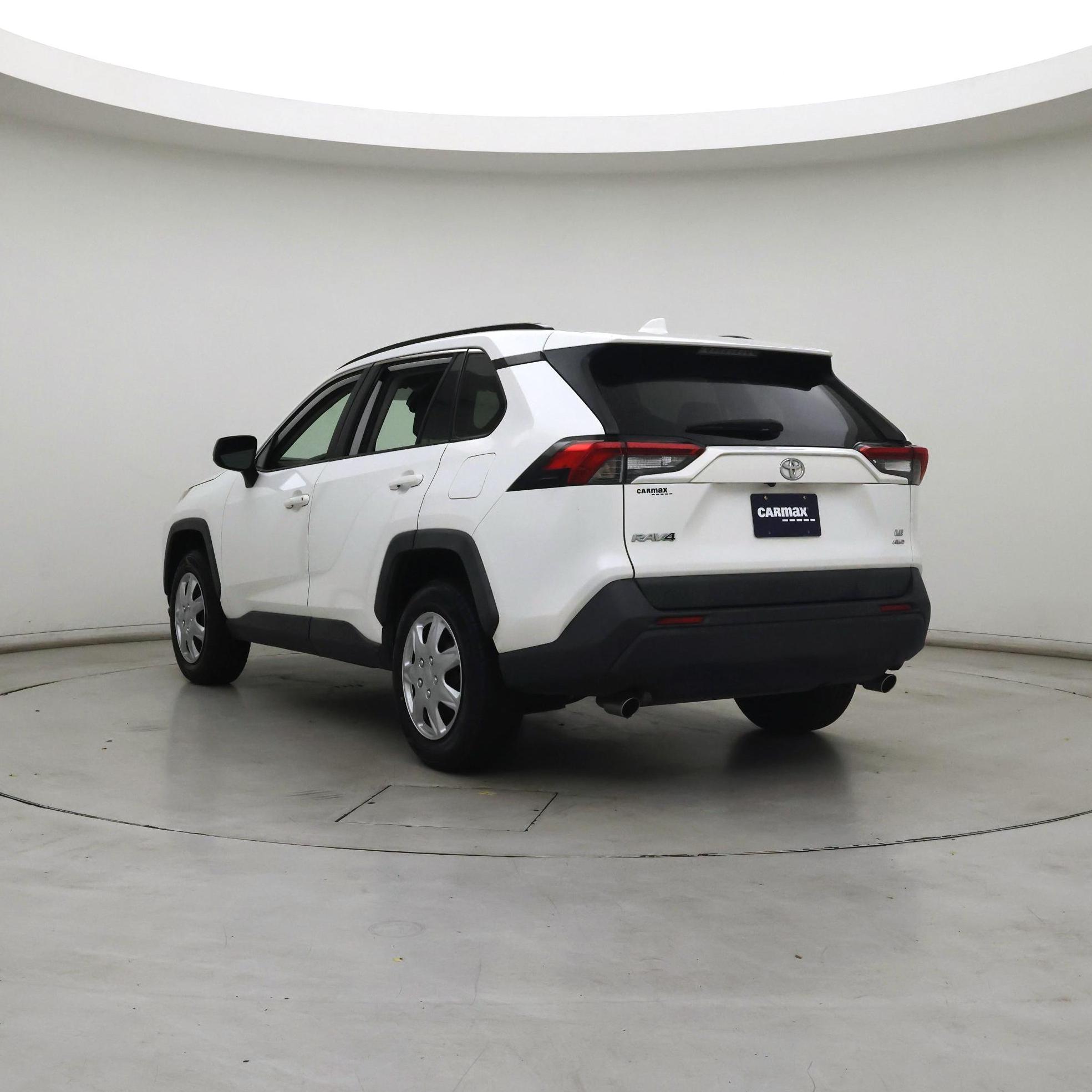 Thumbnail: 2019 Toyota RAV4 - 2