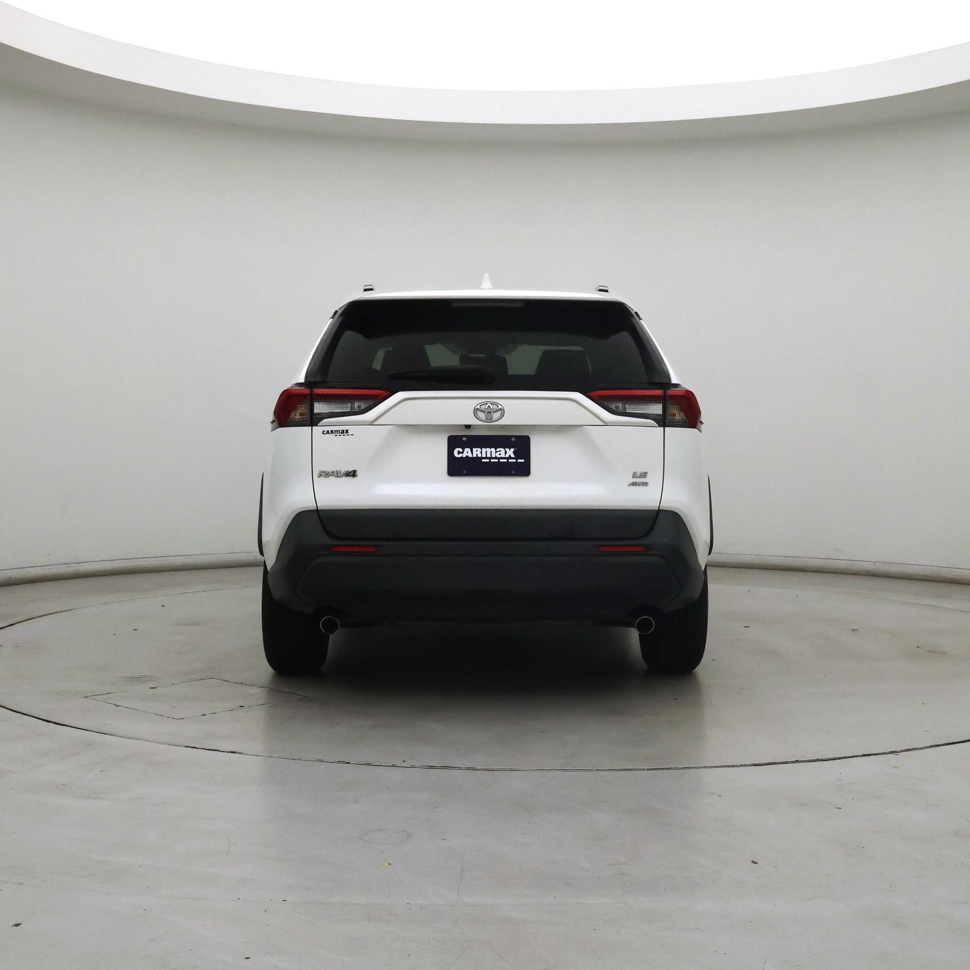 Thumbnail: 2019 Toyota RAV4 - 6