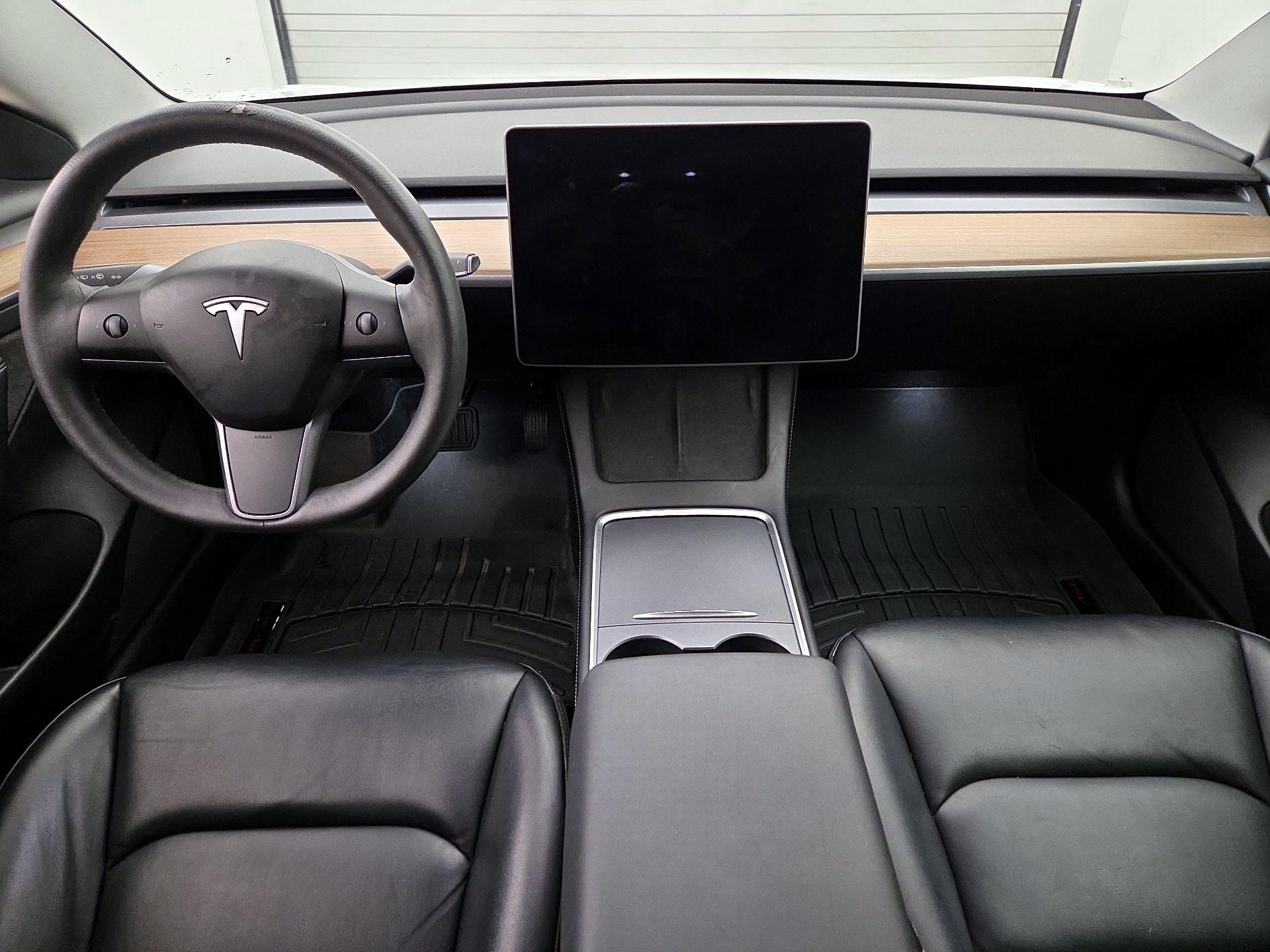 Thumbnail: 2021 Tesla Model 3 - 9