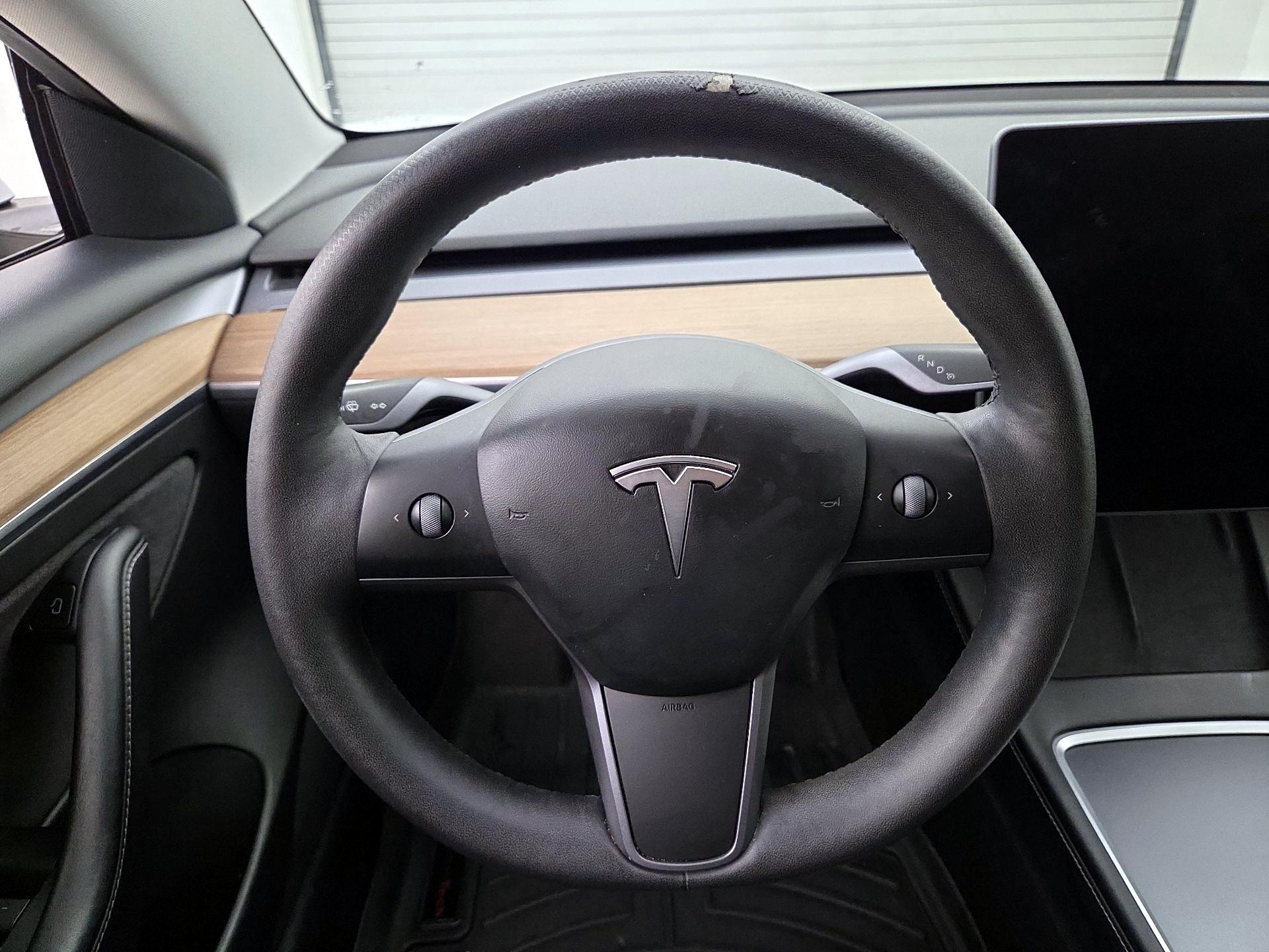Thumbnail: 2021 Tesla Model 3 - 10