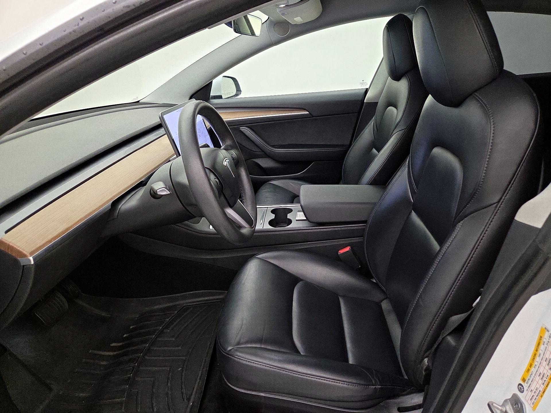 Thumbnail: 2021 Tesla Model 3 - 11