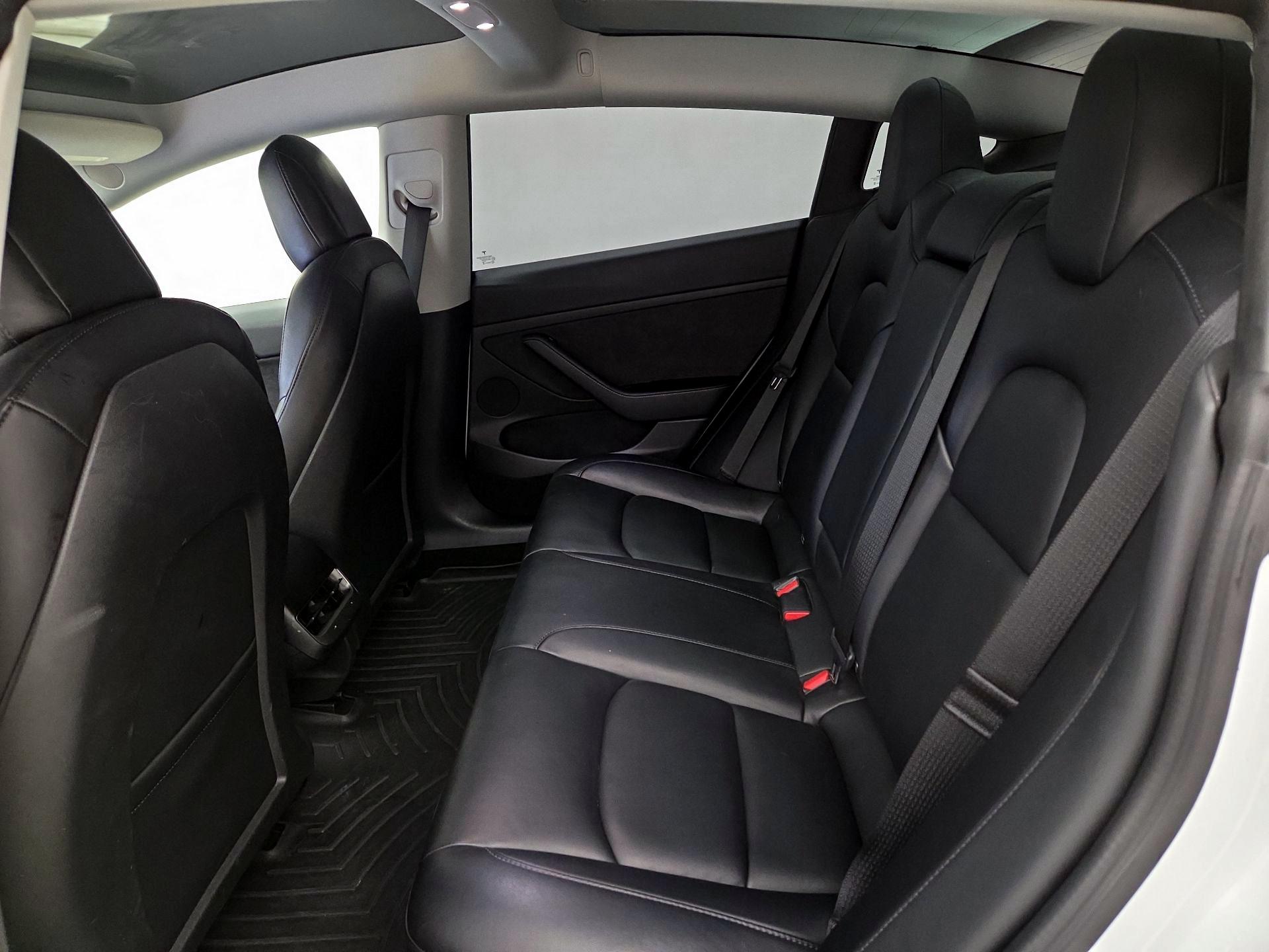 Thumbnail: 2021 Tesla Model 3 - 20