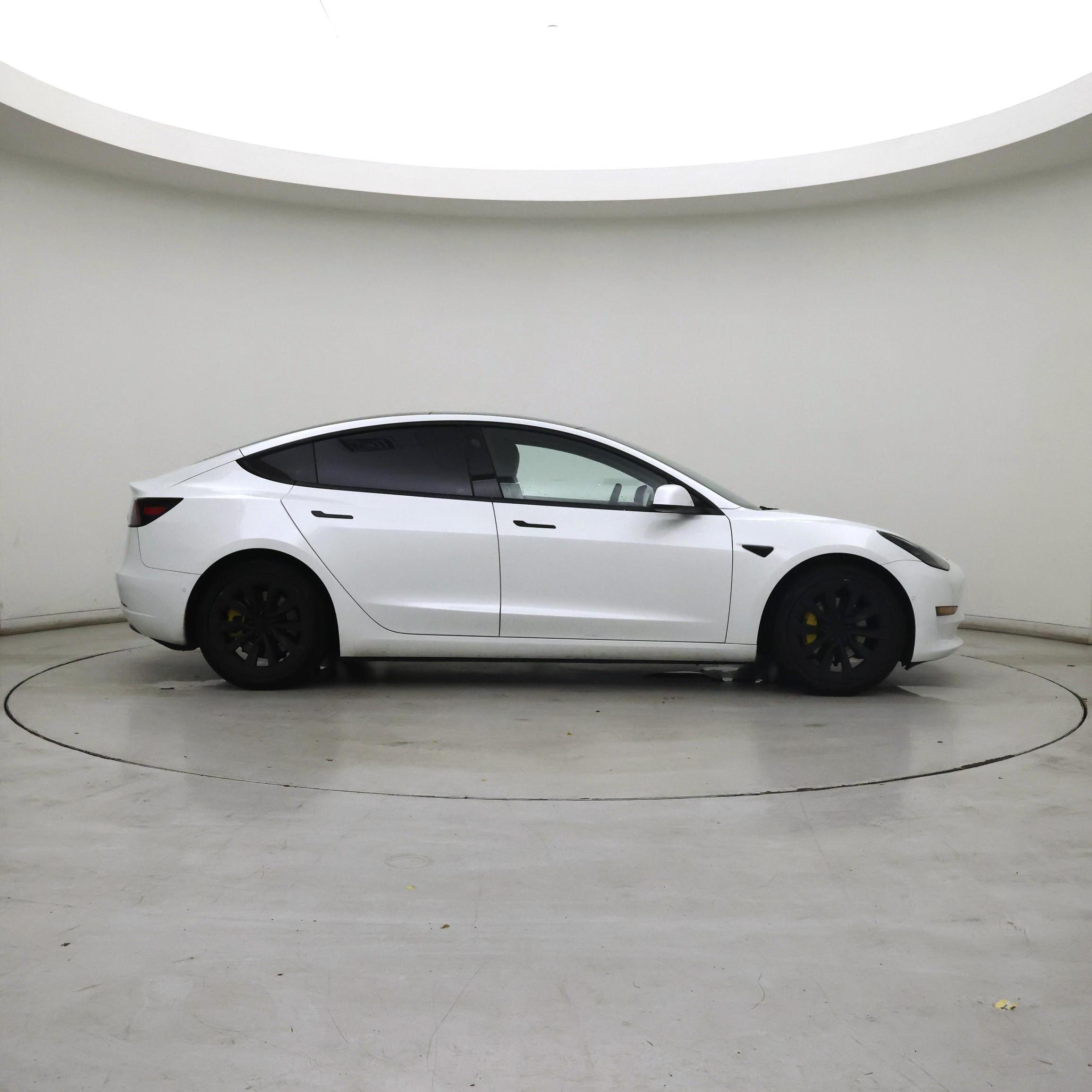 Thumbnail: 2021 Tesla Model 3 - 7