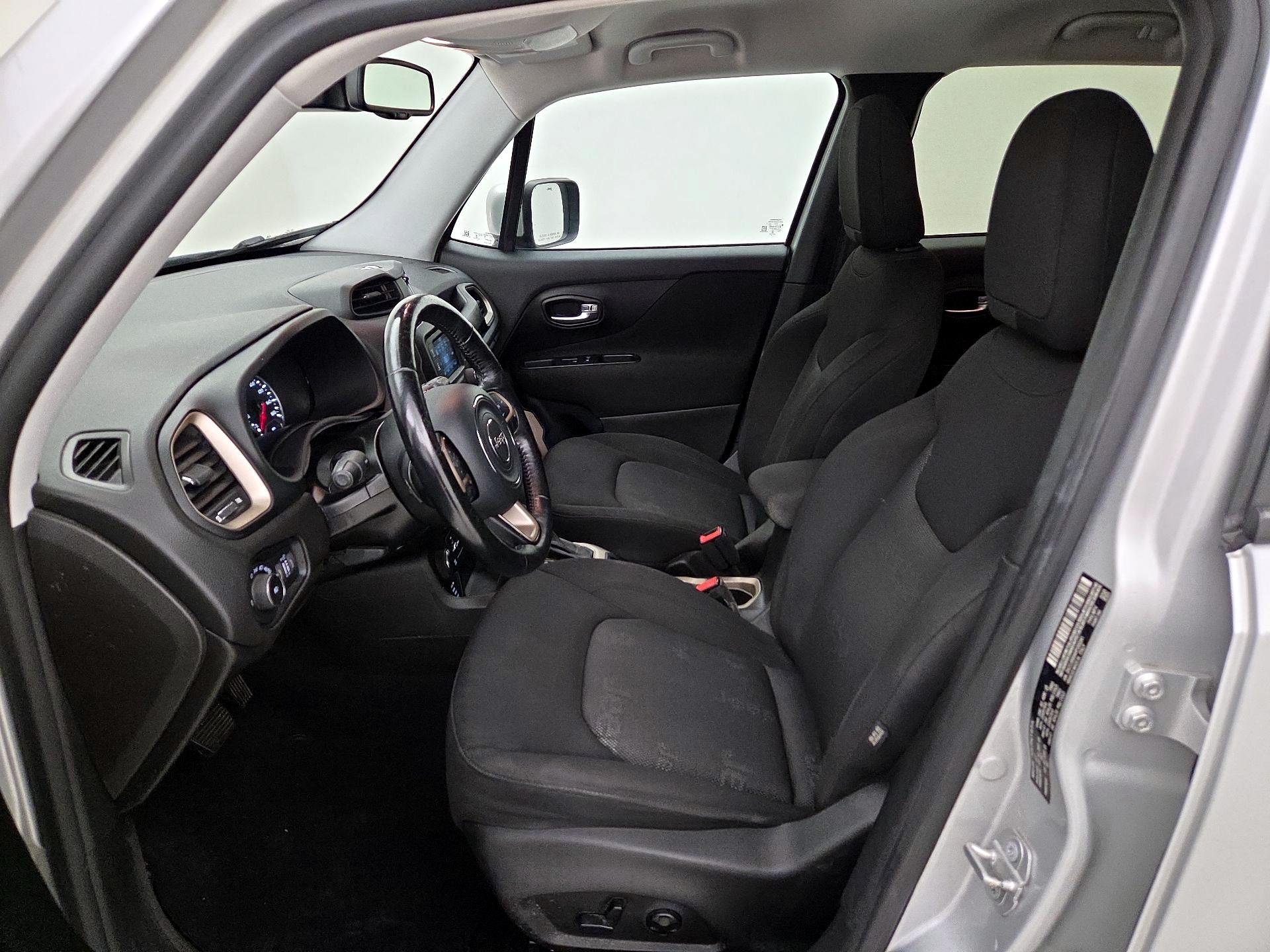 Thumbnail: 2017 Jeep Renegade - 11