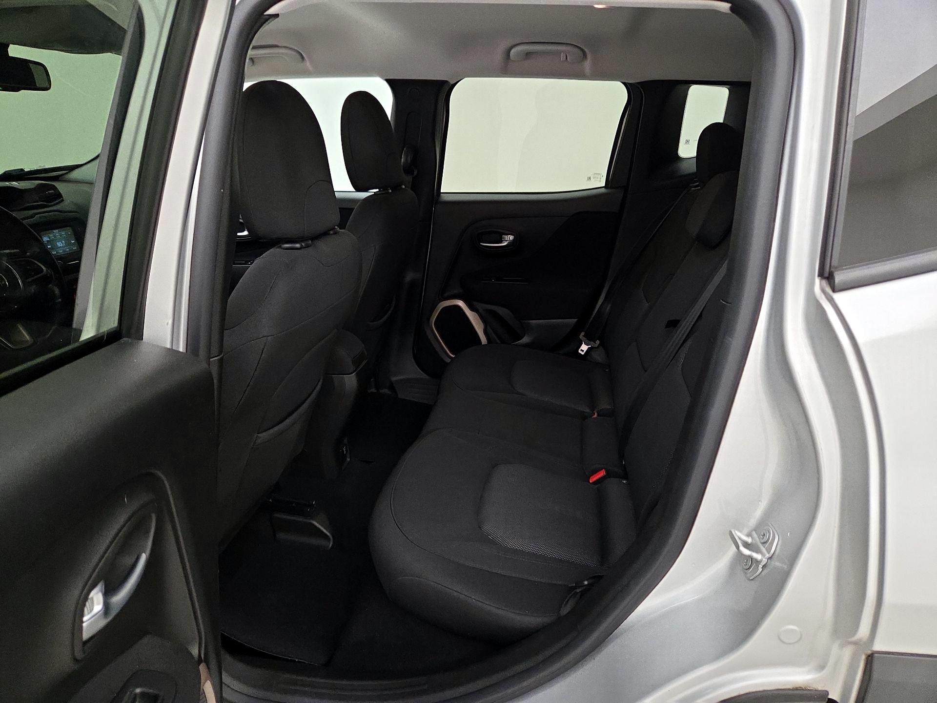 Thumbnail: 2017 Jeep Renegade - 18