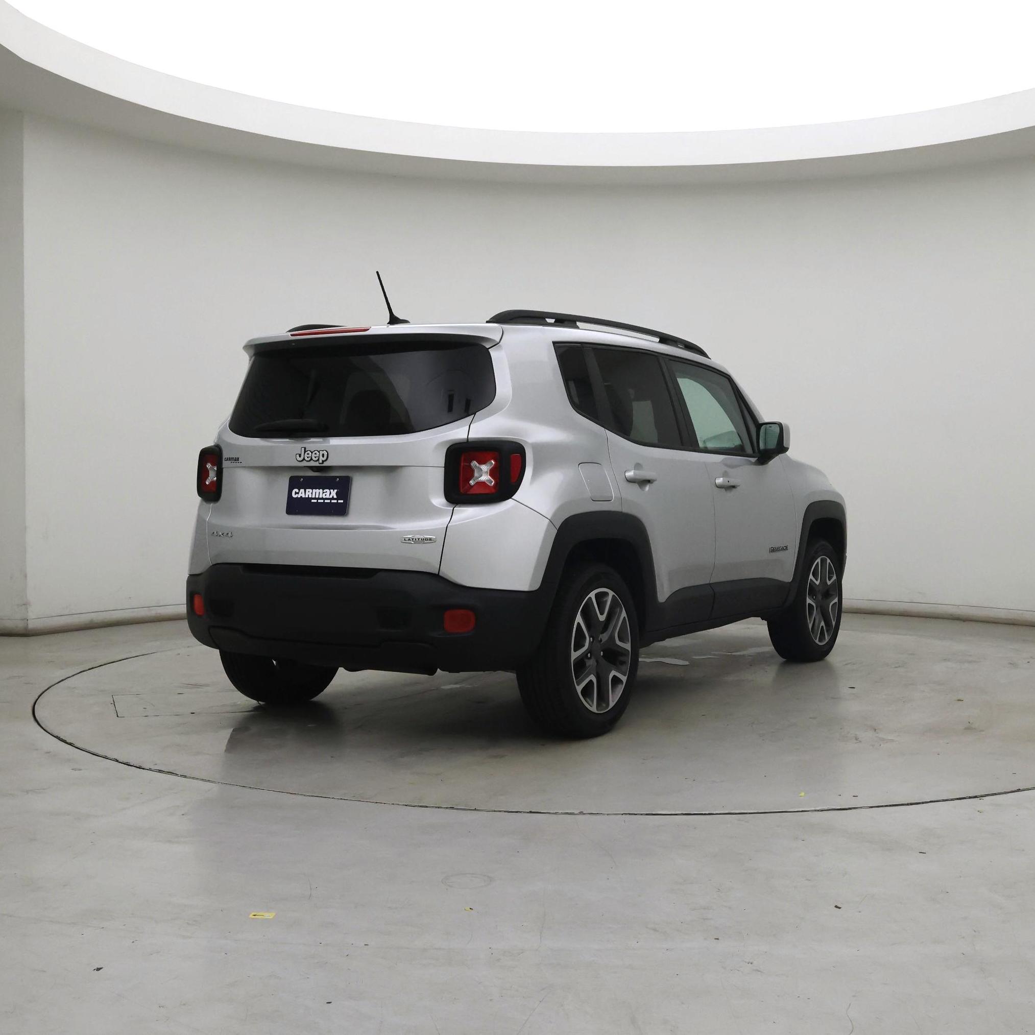 Thumbnail: 2017 Jeep Renegade - 8