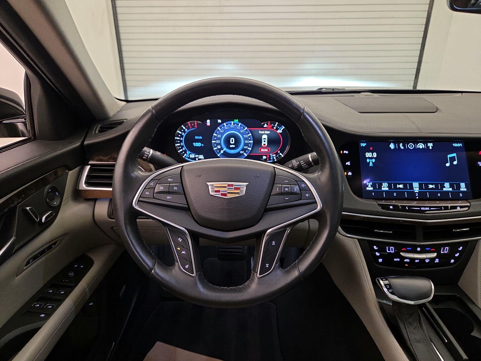 Thumbnail: 2017 Cadillac CT6 - 10