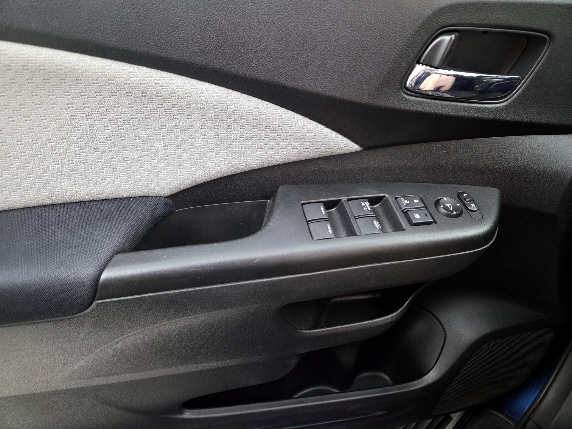 Thumbnail: 2015 Honda CR-V - 12