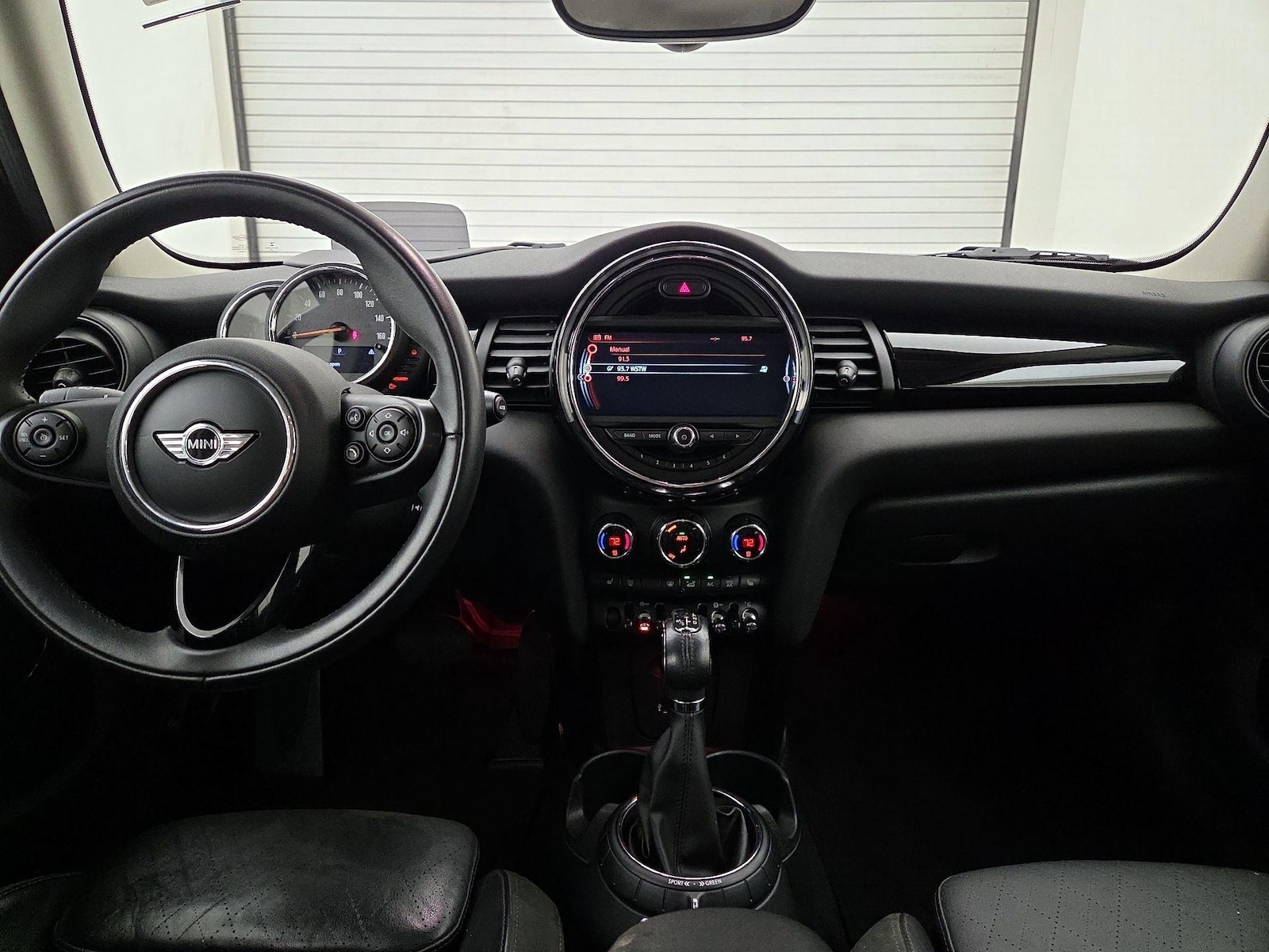 2016 MINI Cooper Base - Photo 10
