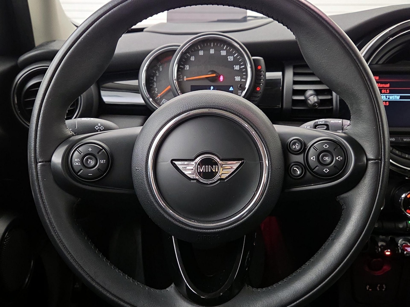 2016 MINI Cooper Base - Photo 11
