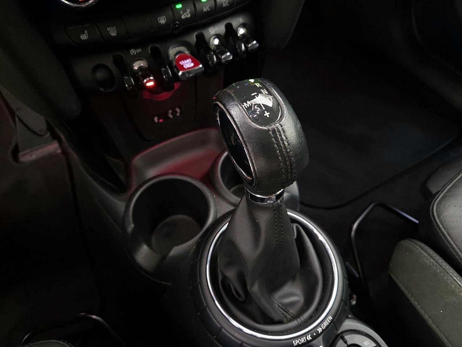 2016 MINI Cooper Base - Photo 16