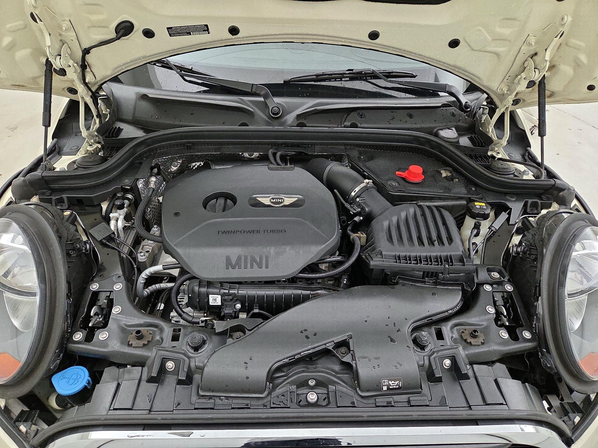 Thumbnail: 2016 MINI Cooper Hardtop - 18