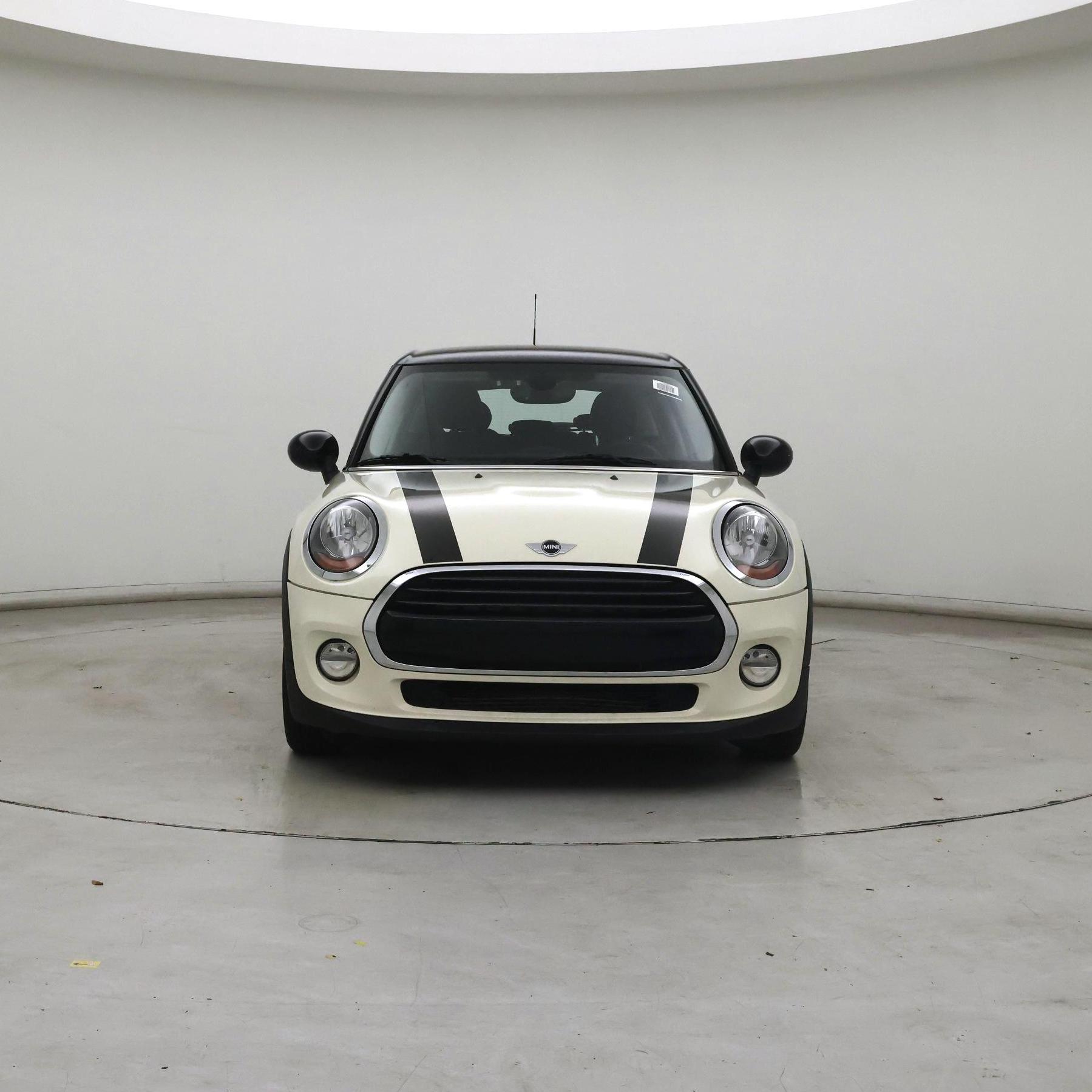 Thumbnail: 2016 MINI Cooper Hardtop - 5