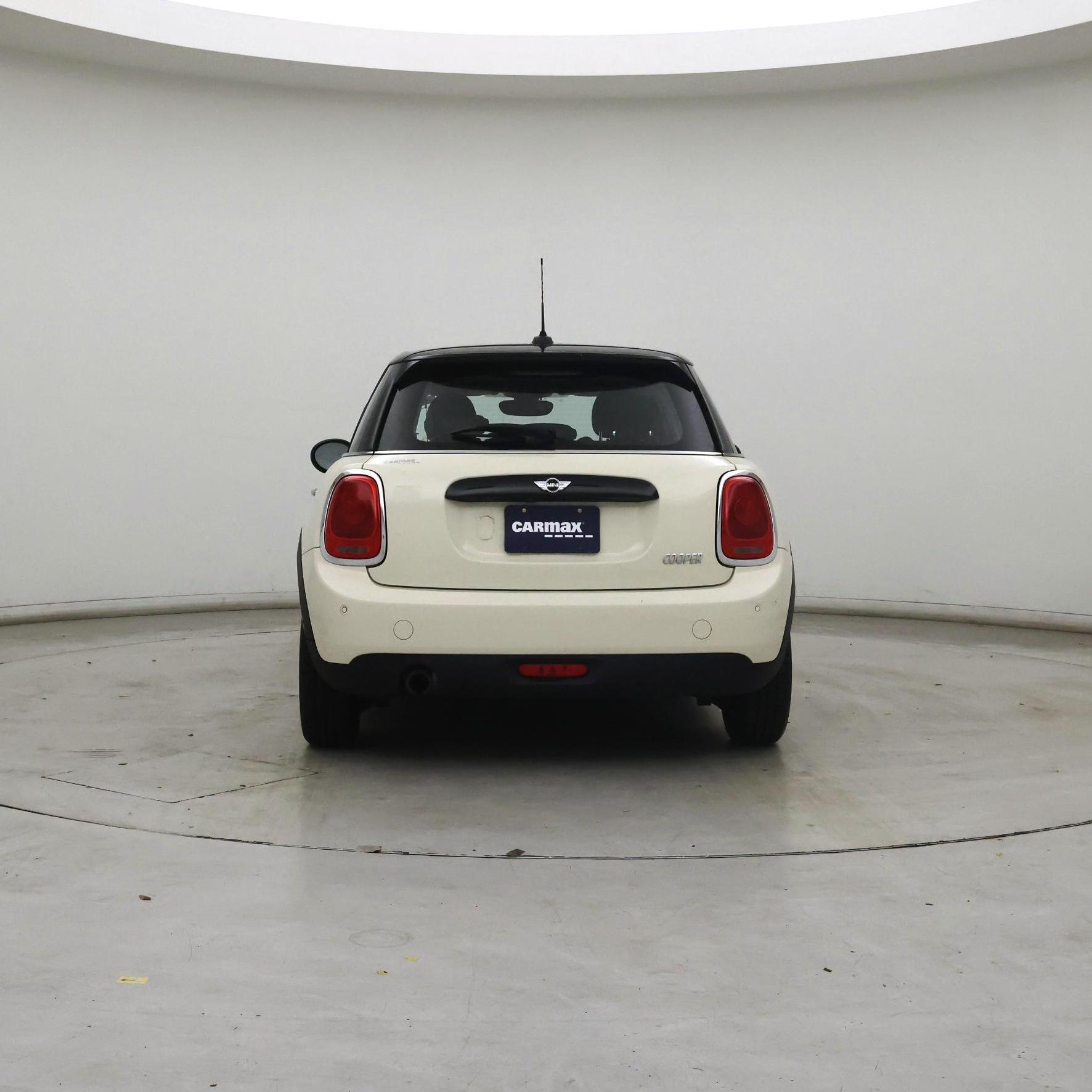 Thumbnail: 2016 MINI Cooper Hardtop - 6