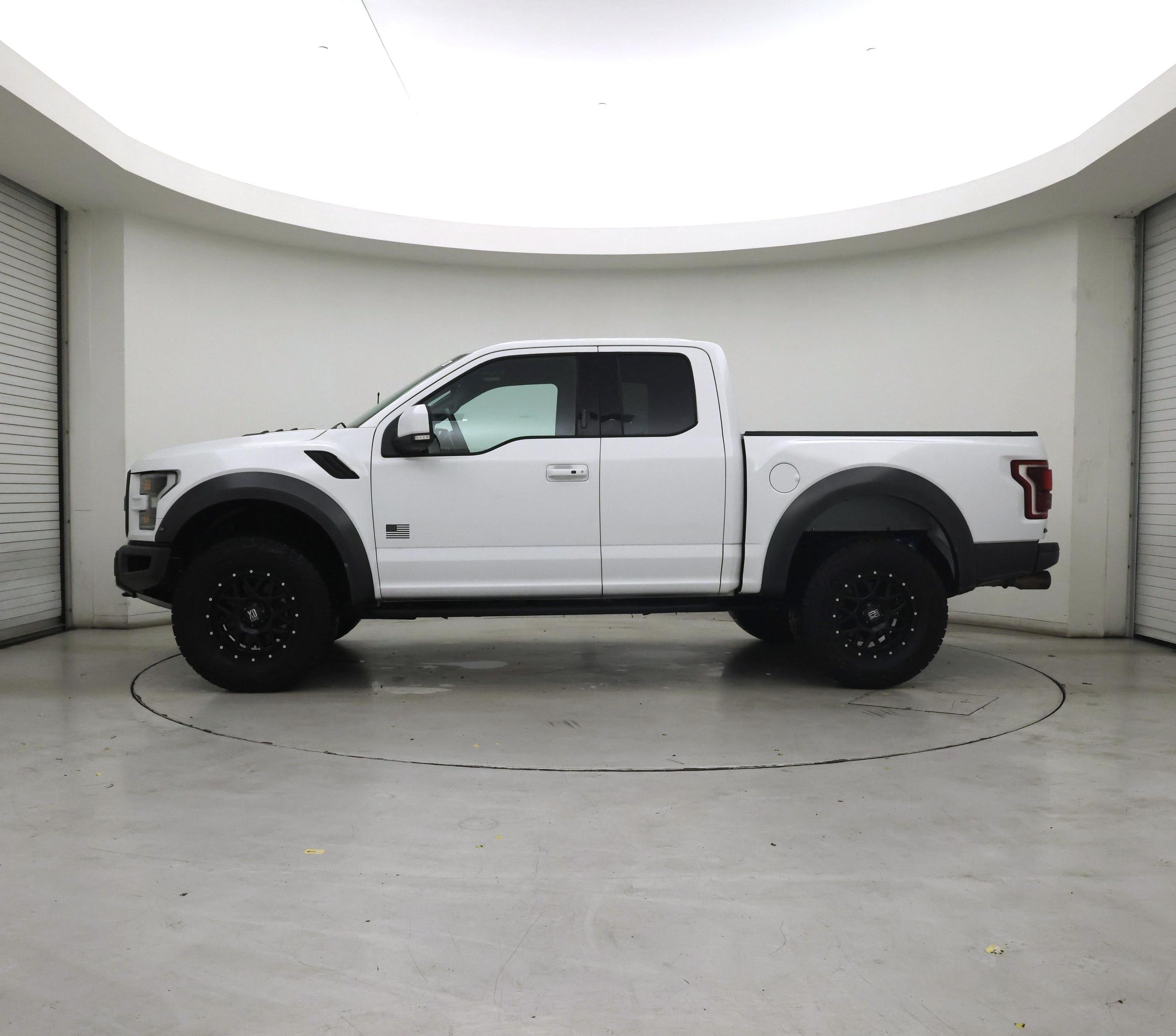 Thumbnail: 2017 Ford F-150 - 3