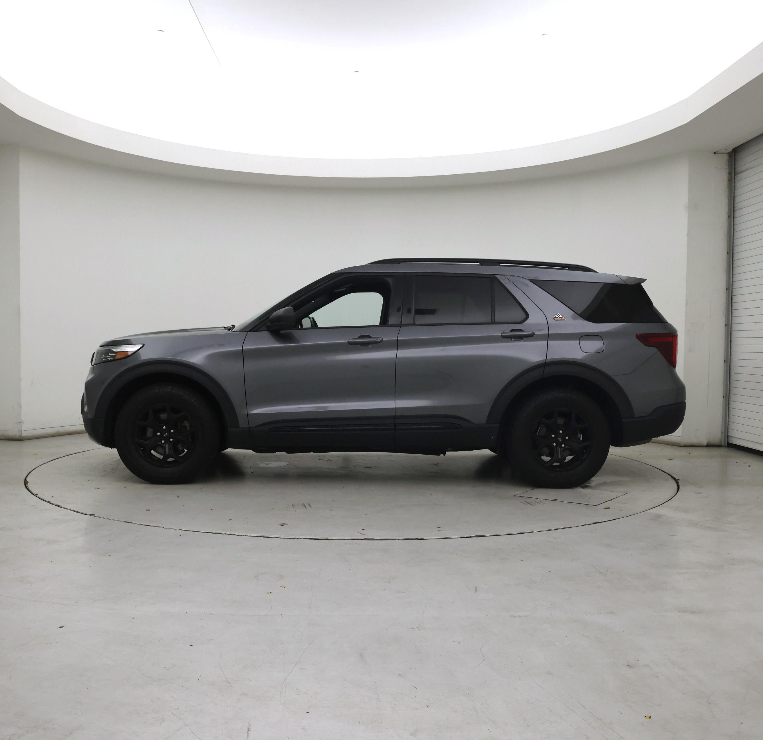 Thumbnail: 2022 Ford Explorer - 3