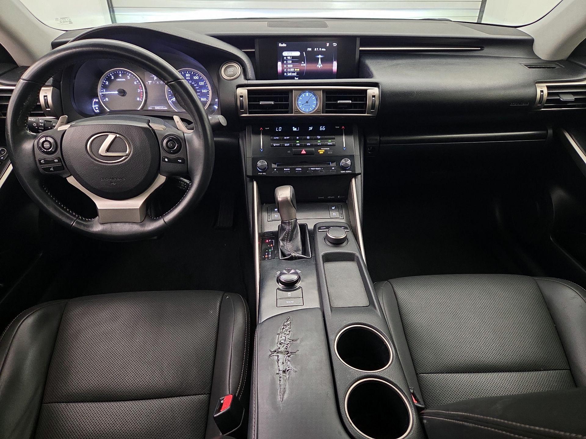 Thumbnail: 2014 Lexus IS - 9