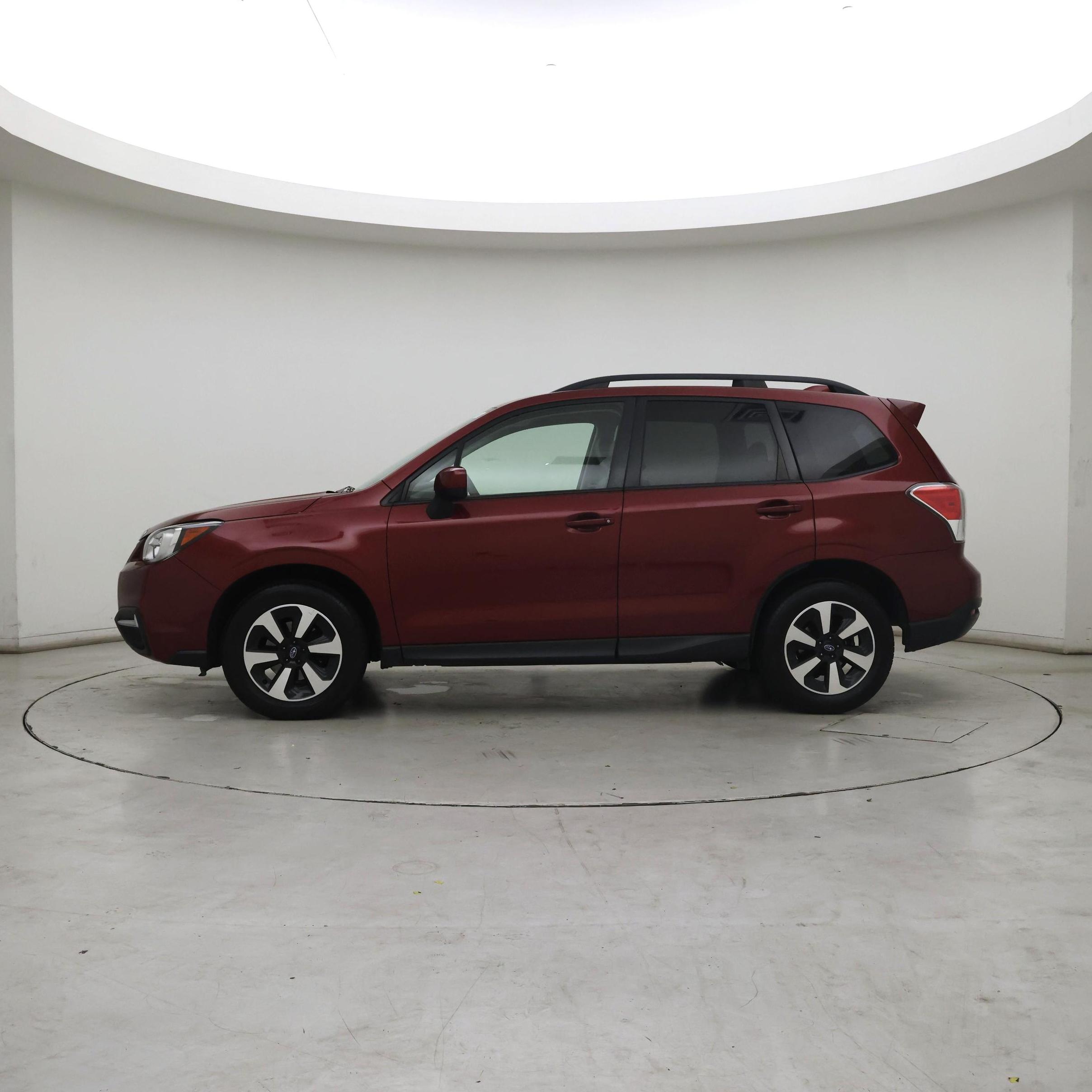 Thumbnail: 2018 Subaru Forester - 3