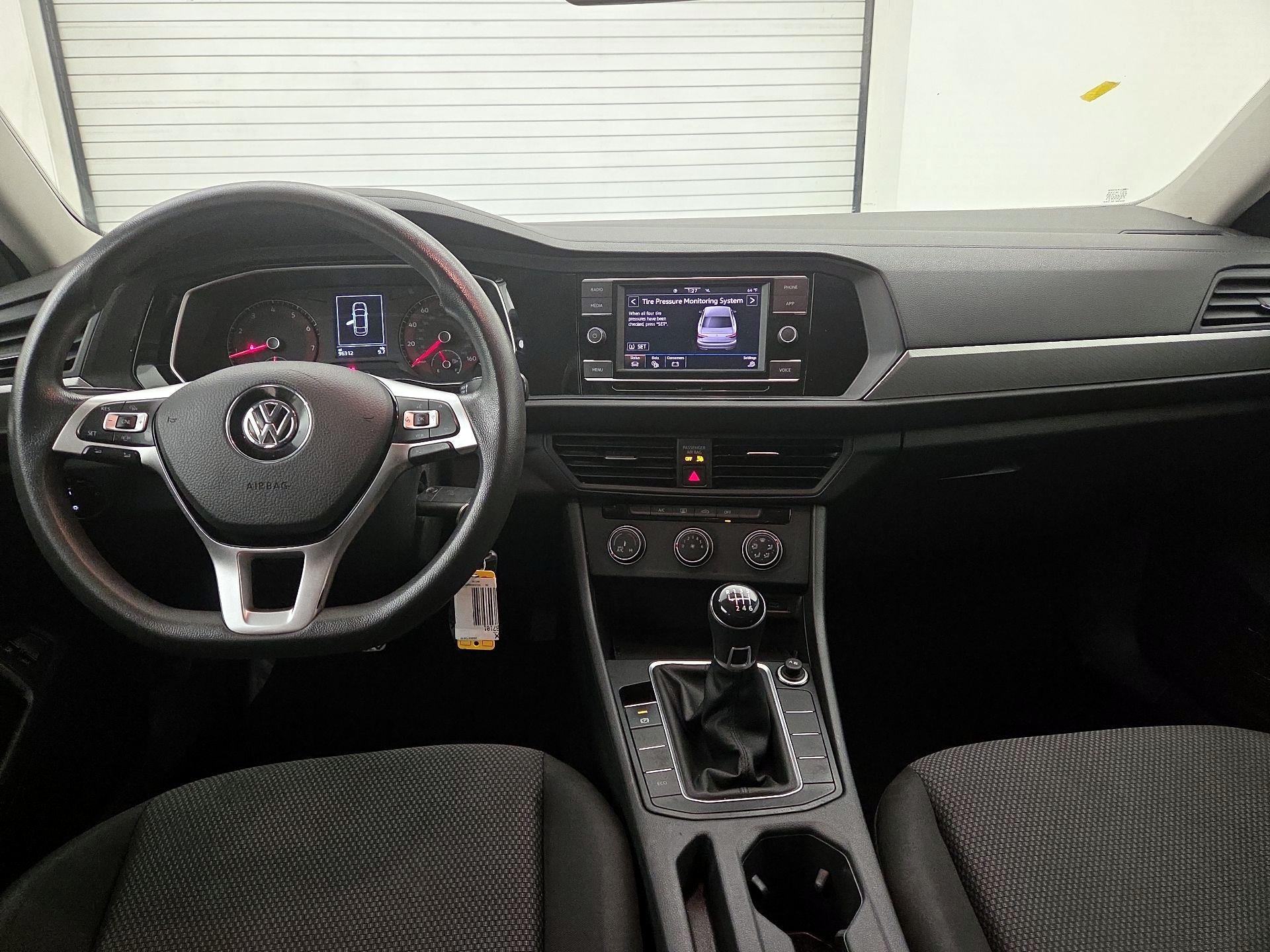 Thumbnail: 2020 Volkswagen Jetta - 9