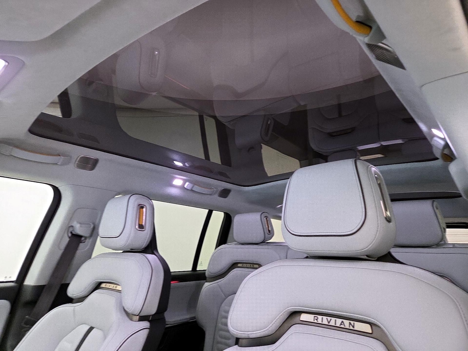 Skylight(s) & Overhead Airbags
