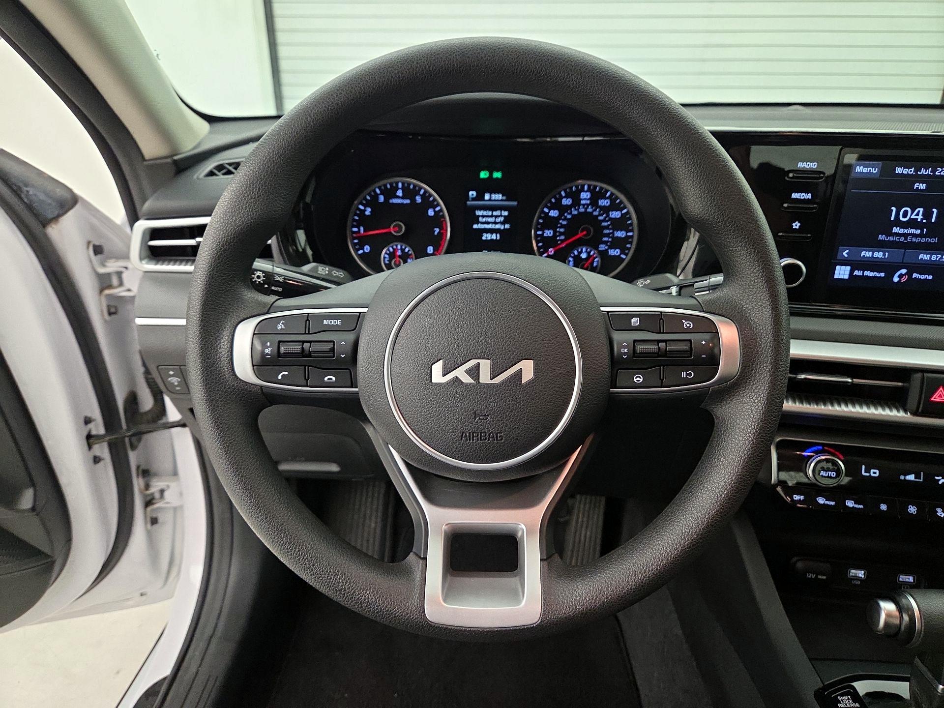 Thumbnail: 2022 Kia K5 - 10
