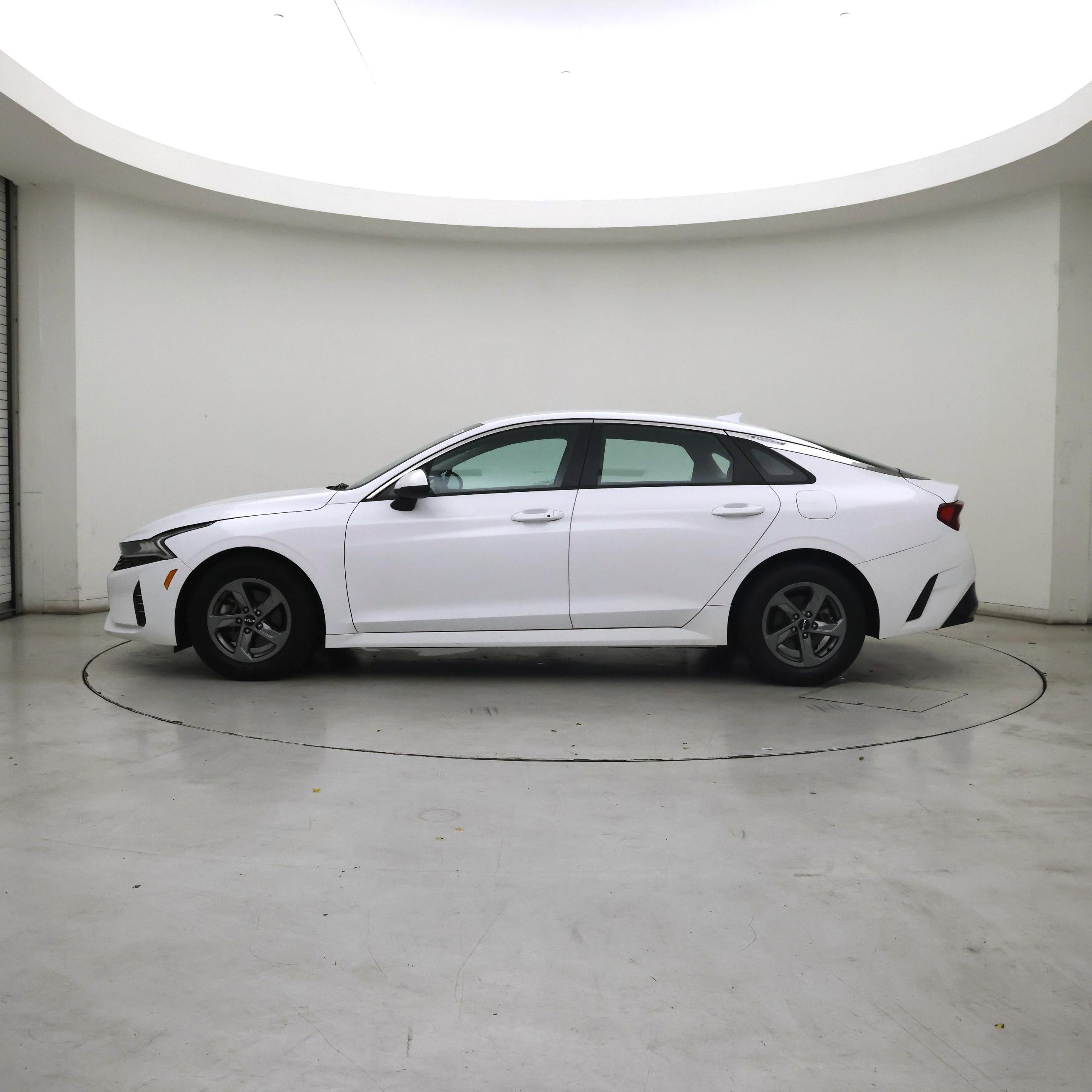 Thumbnail: 2022 Kia K5 - 3