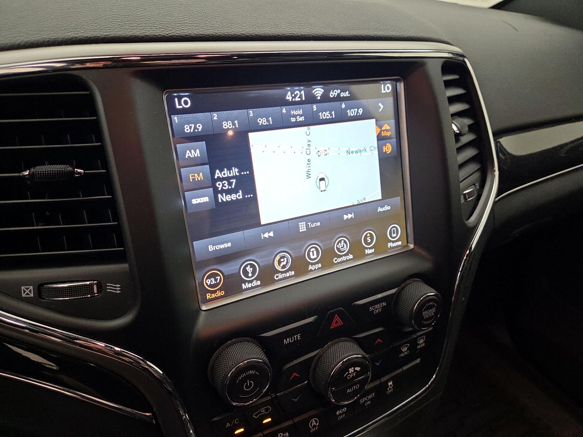 Thumbnail: 2018 Jeep Grand Cherokee - 15