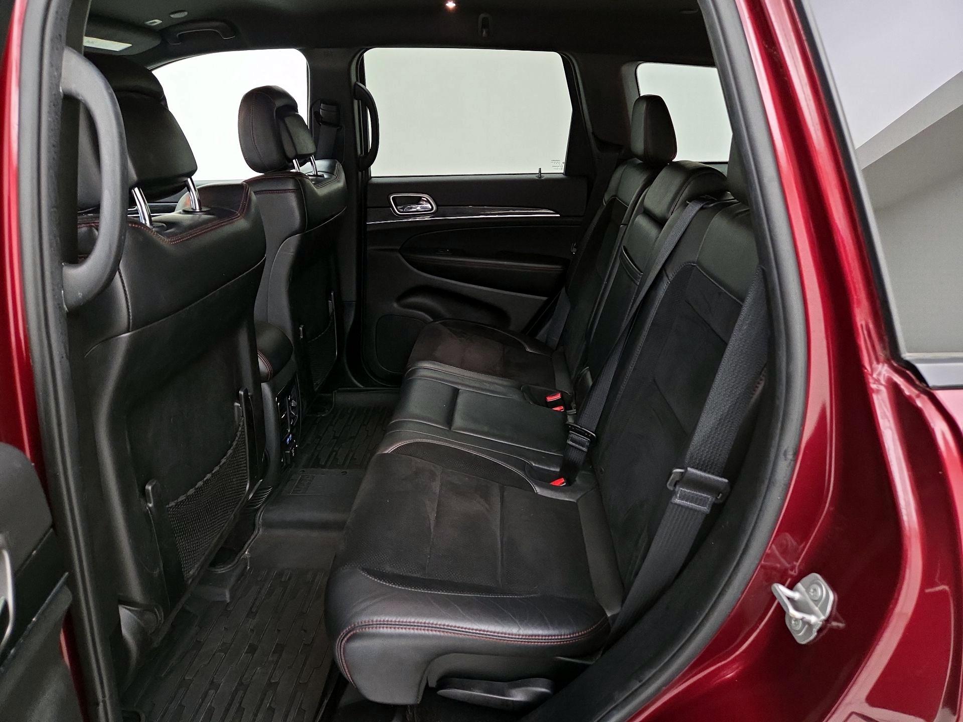 Thumbnail: 2018 Jeep Grand Cherokee - 19