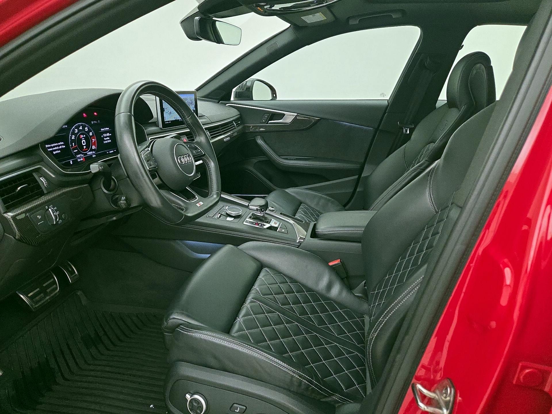 Thumbnail: 2019 Audi S4 - 11