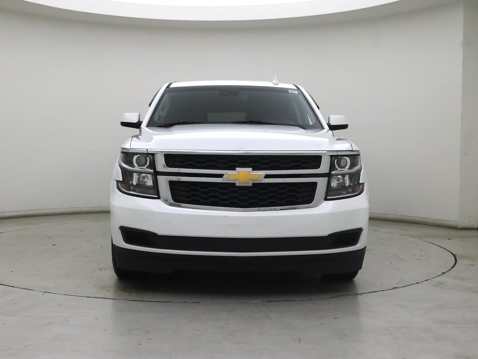 2018 Chevrolet Suburban LT - Photo 6