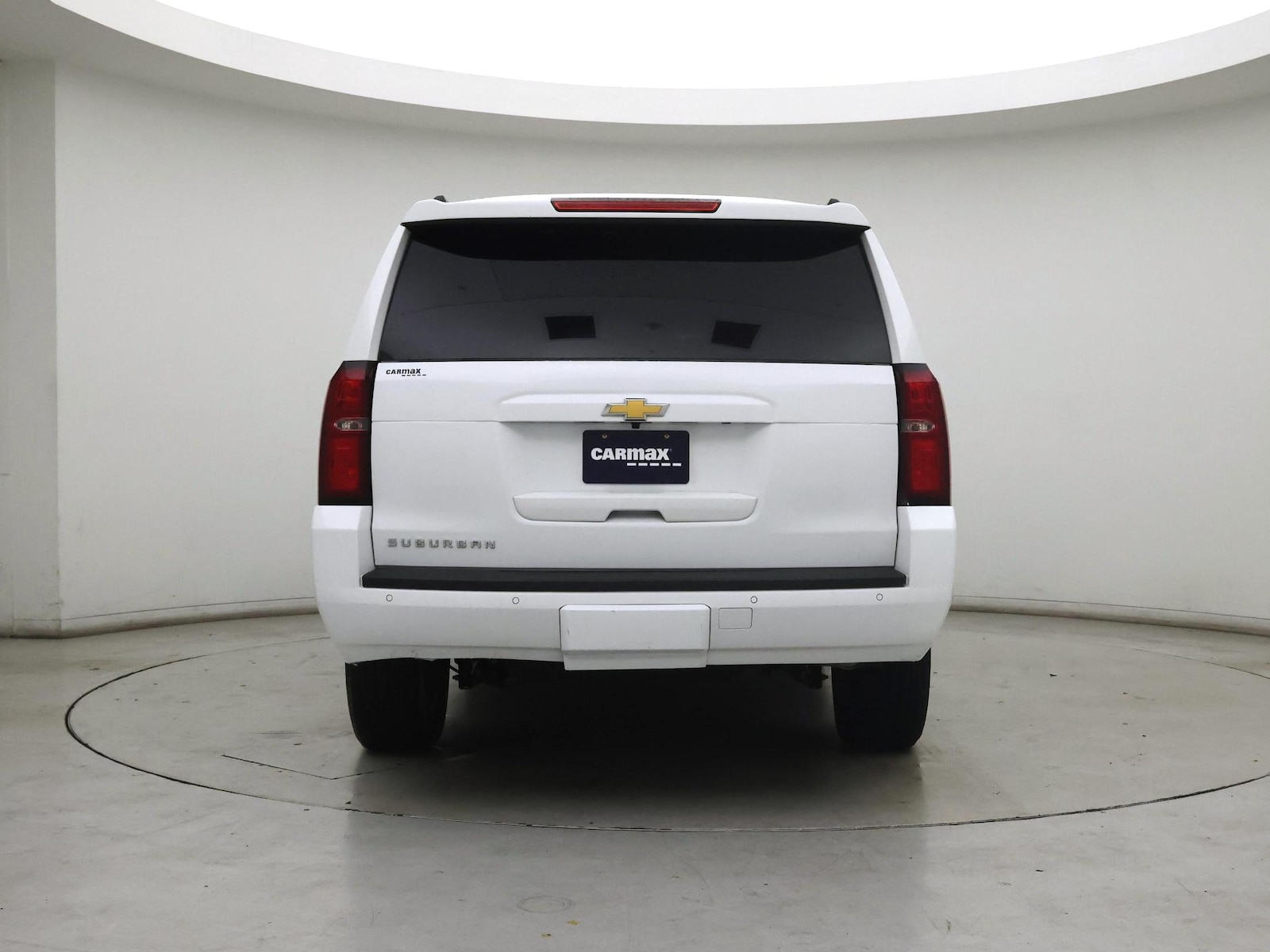 2018 Chevrolet Suburban LT - Photo 7