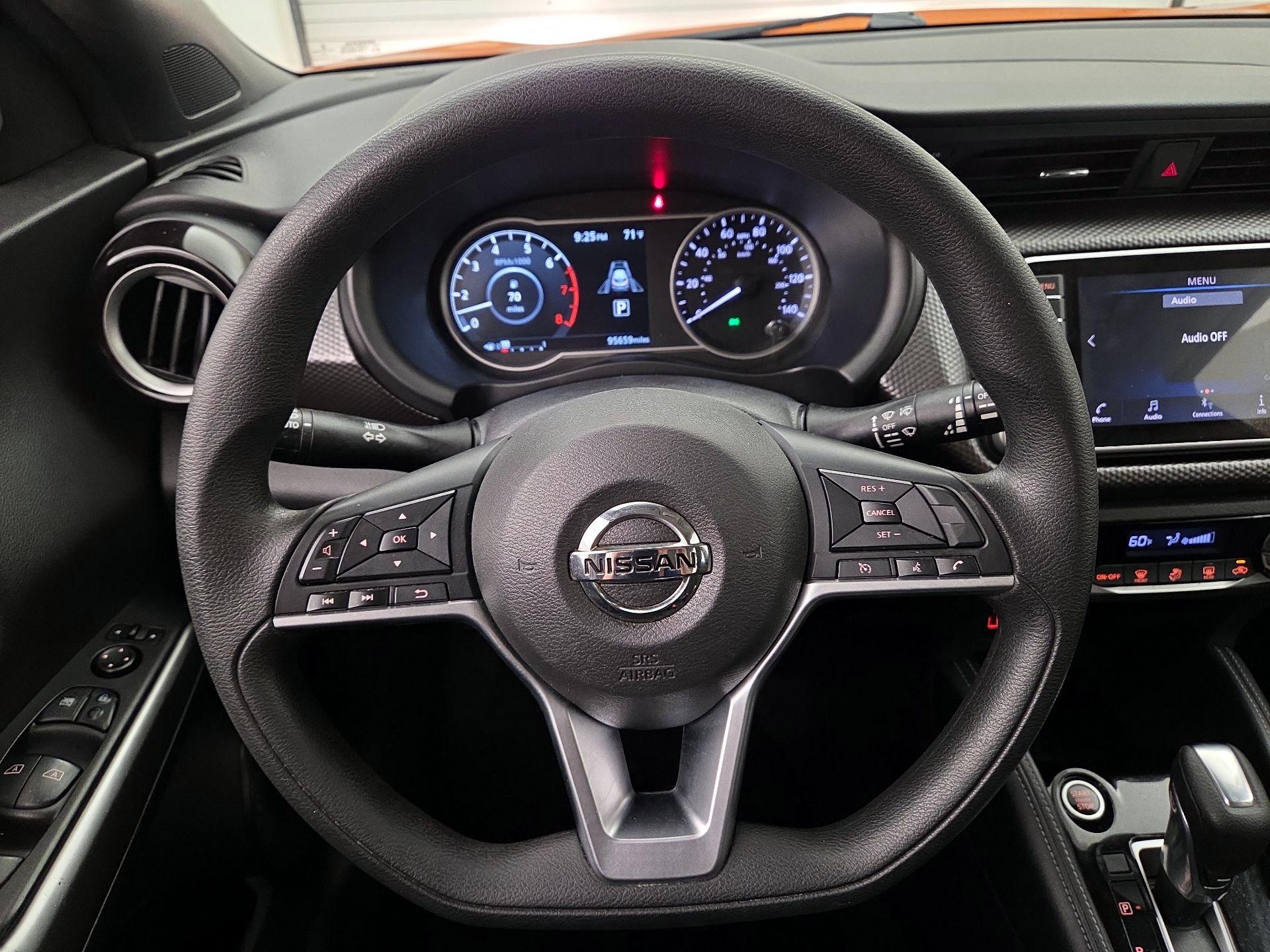Thumbnail: 2020 Nissan Kicks - 10