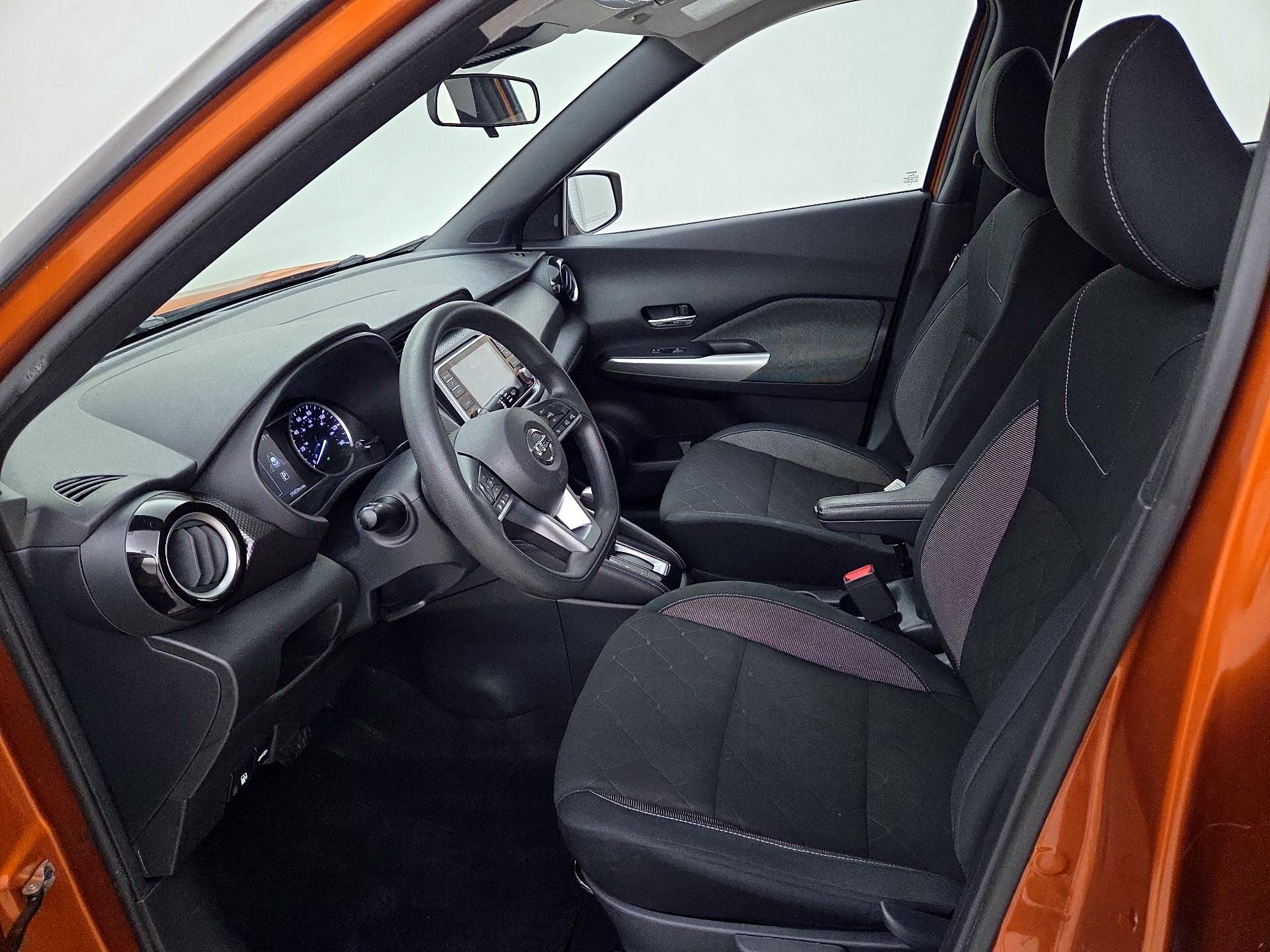 Thumbnail: 2020 Nissan Kicks - 11