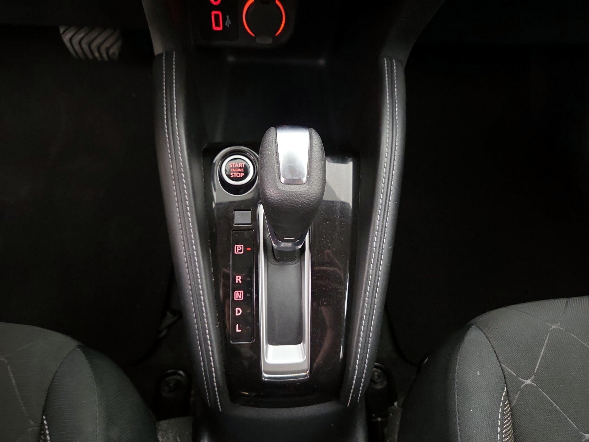 Thumbnail: 2020 Nissan Kicks - 16