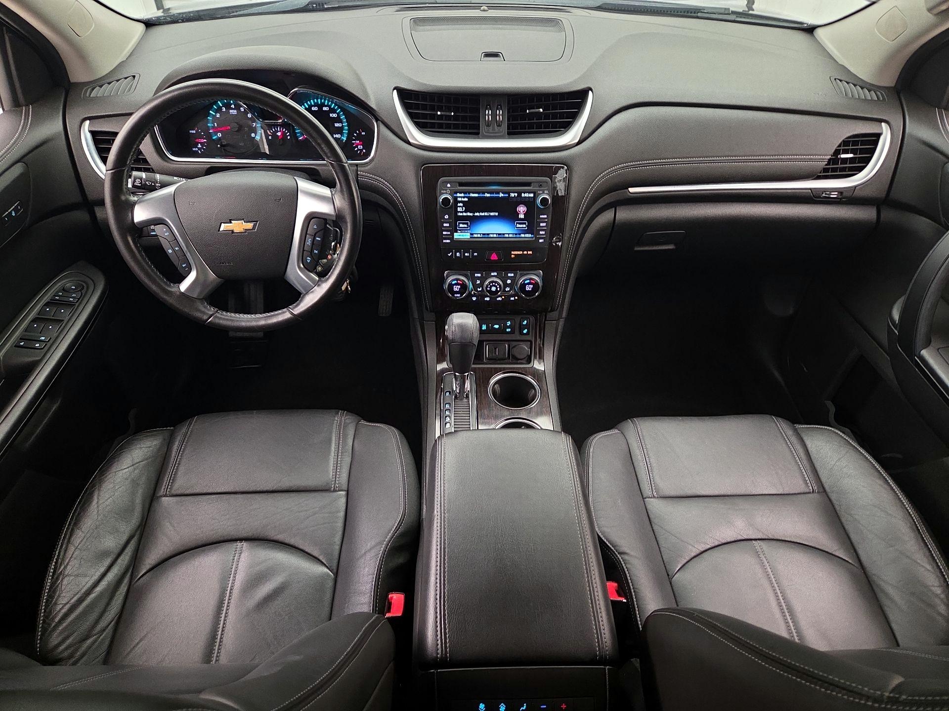Thumbnail: 2017 Chevrolet Traverse - 9