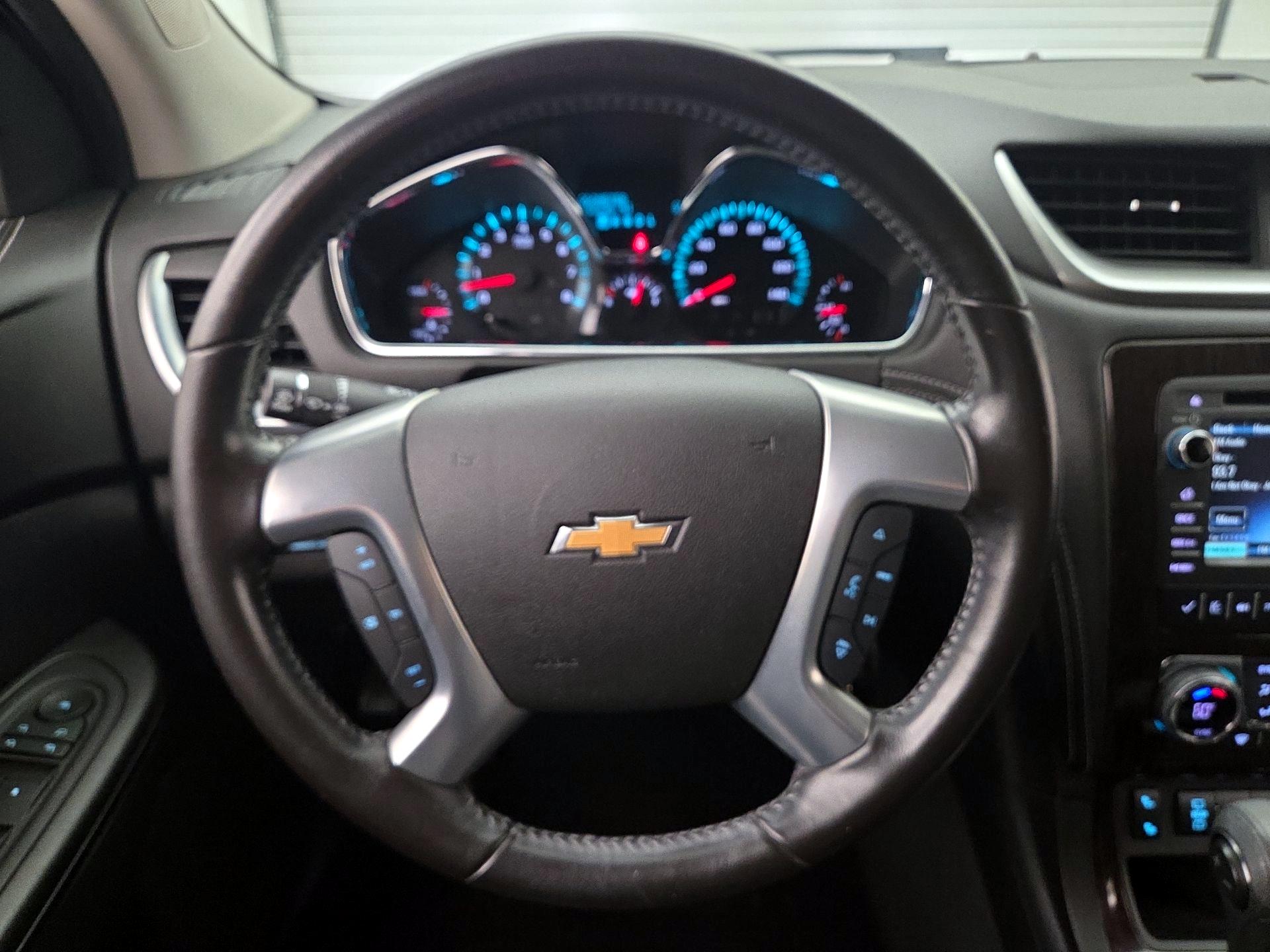 Thumbnail: 2017 Chevrolet Traverse - 10