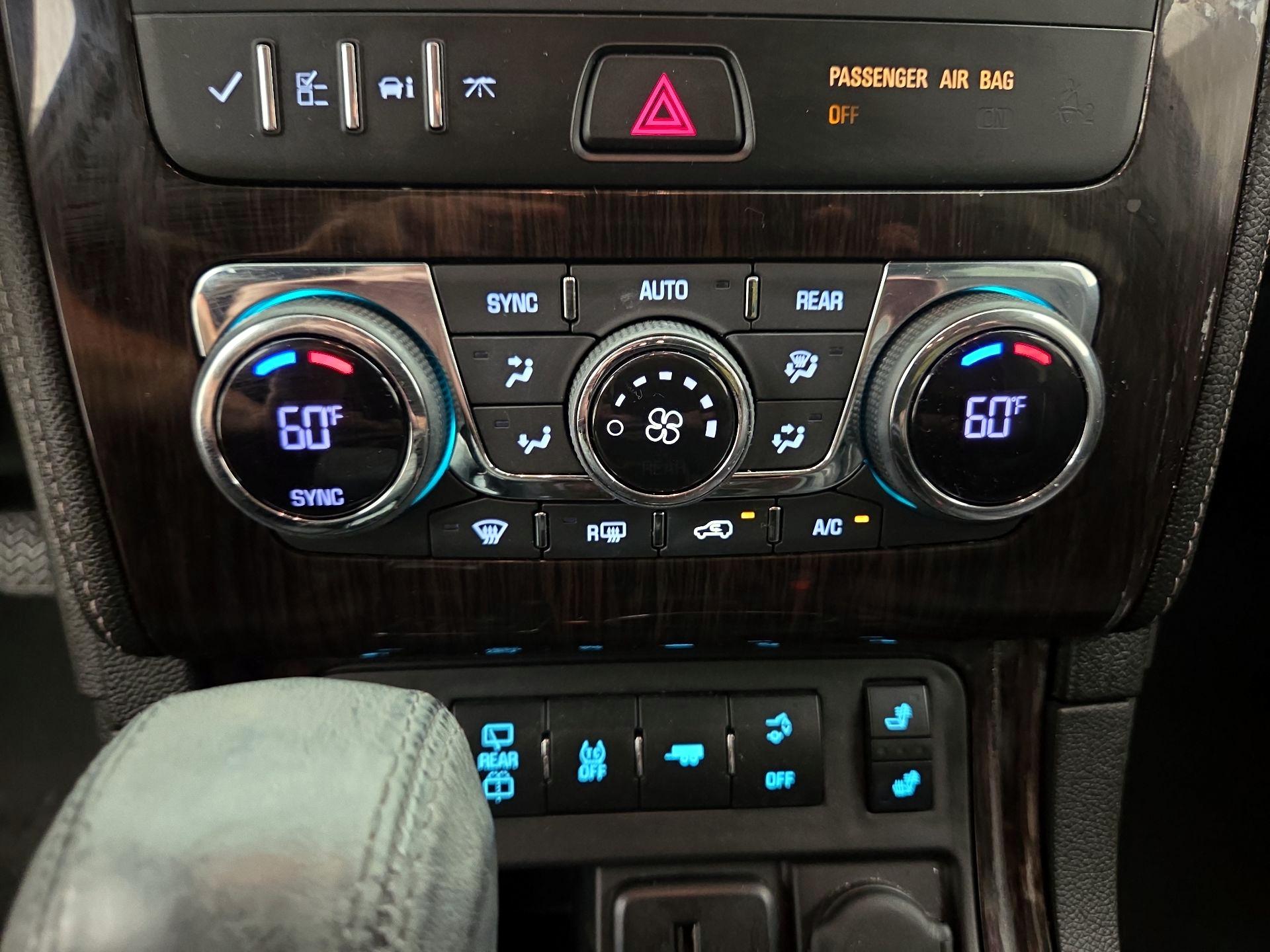 Thumbnail: 2017 Chevrolet Traverse - 16