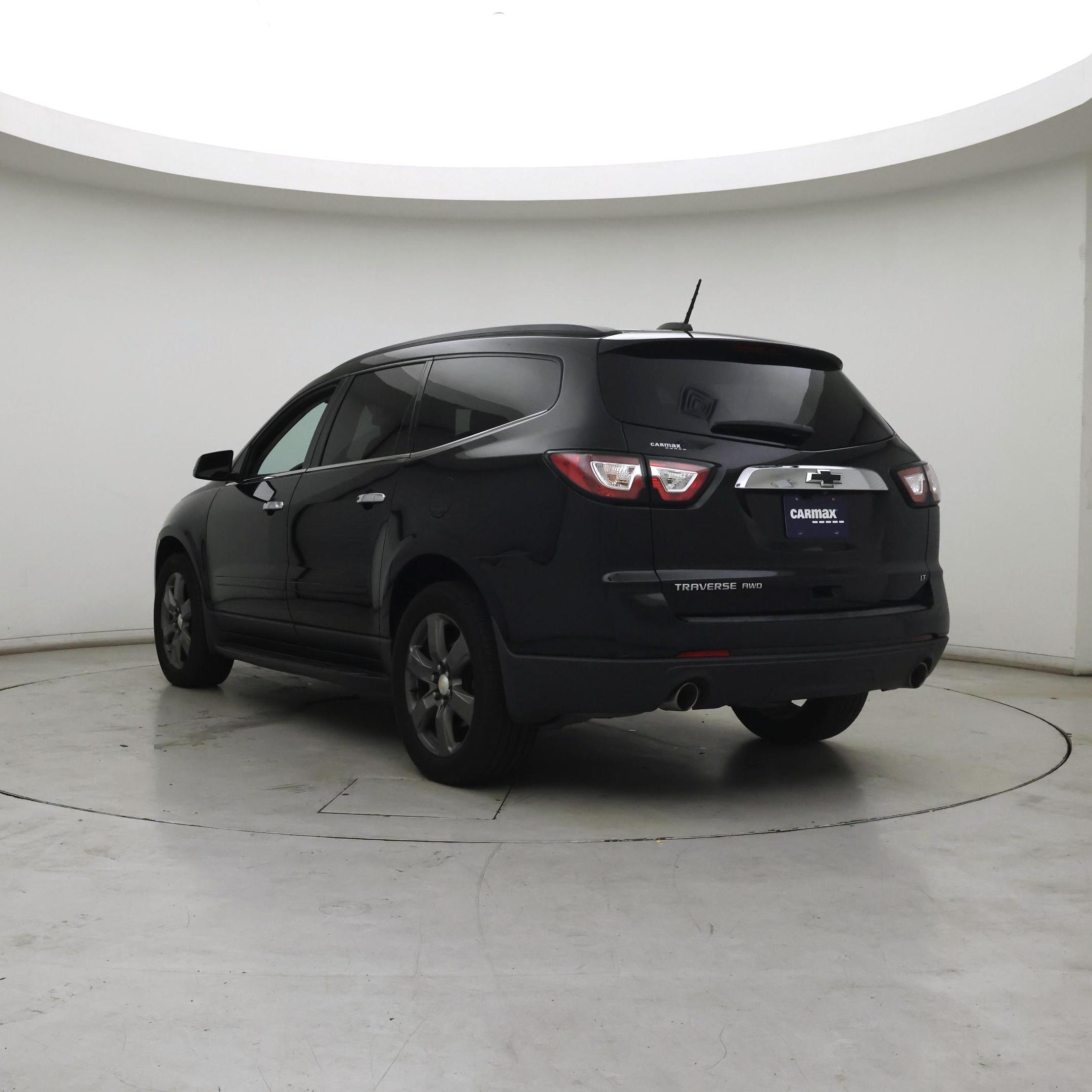 Thumbnail: 2017 Chevrolet Traverse - 2